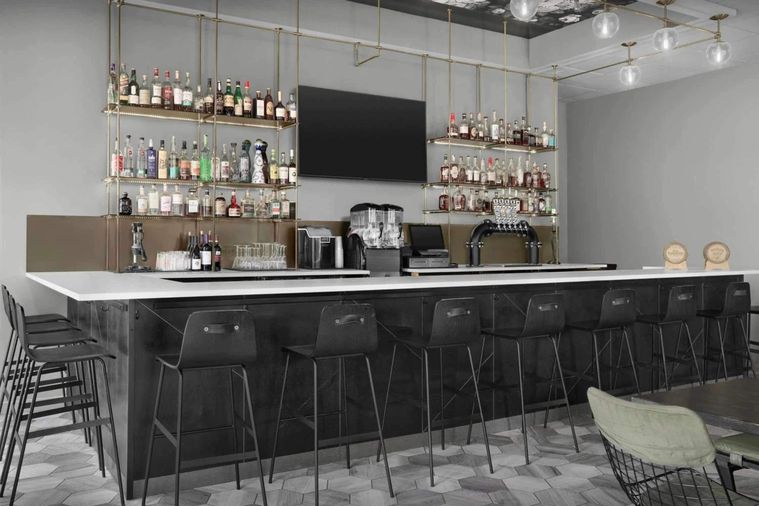 Lounge or bar in Springhill Suites by Marriott Savannah Downtown Historic District