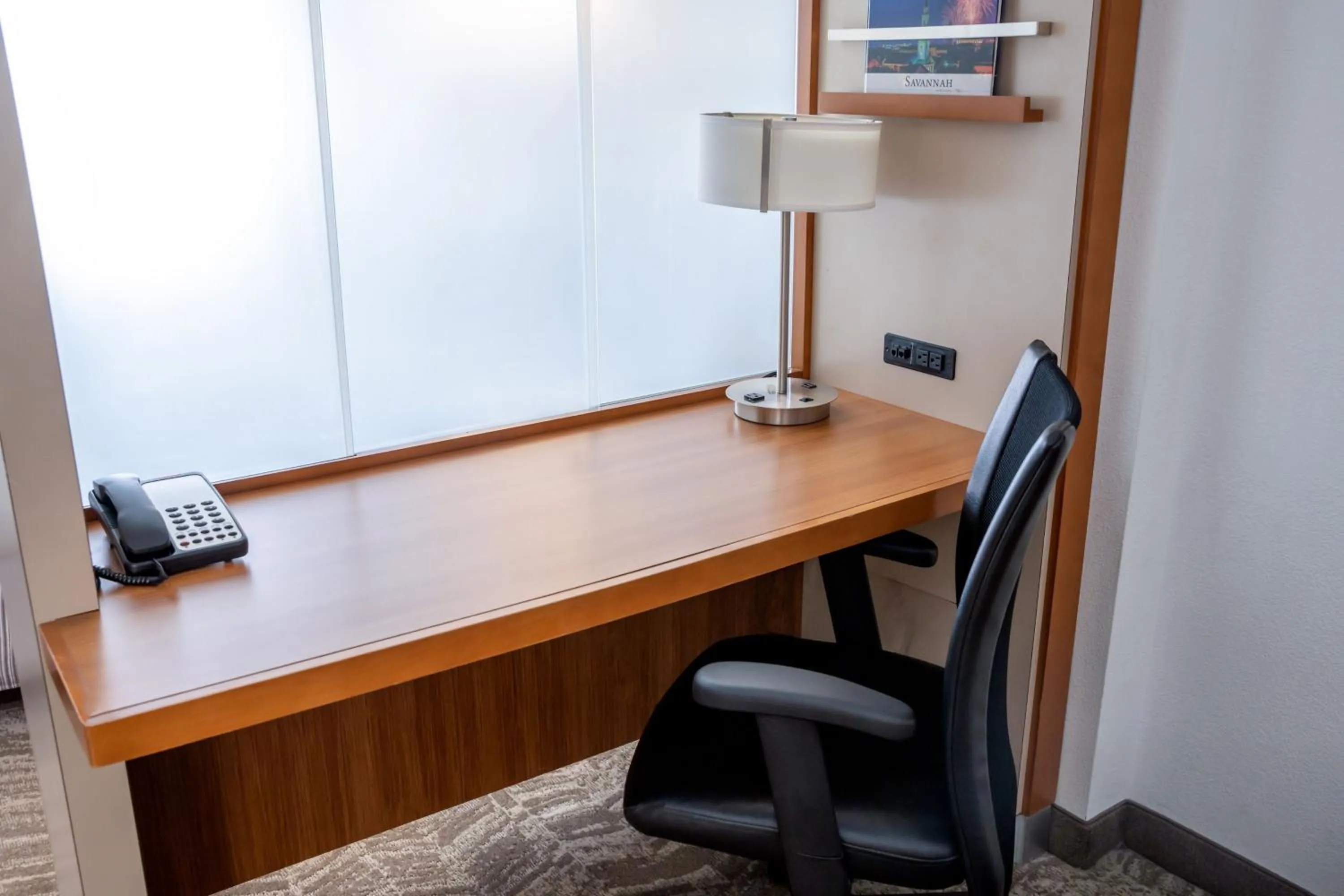 King Studio Suite with Sofa Bed and Adapted Tub - Mobility and Hearing Accessible in Springhill Suites by Marriott Savannah Downtown Historic District