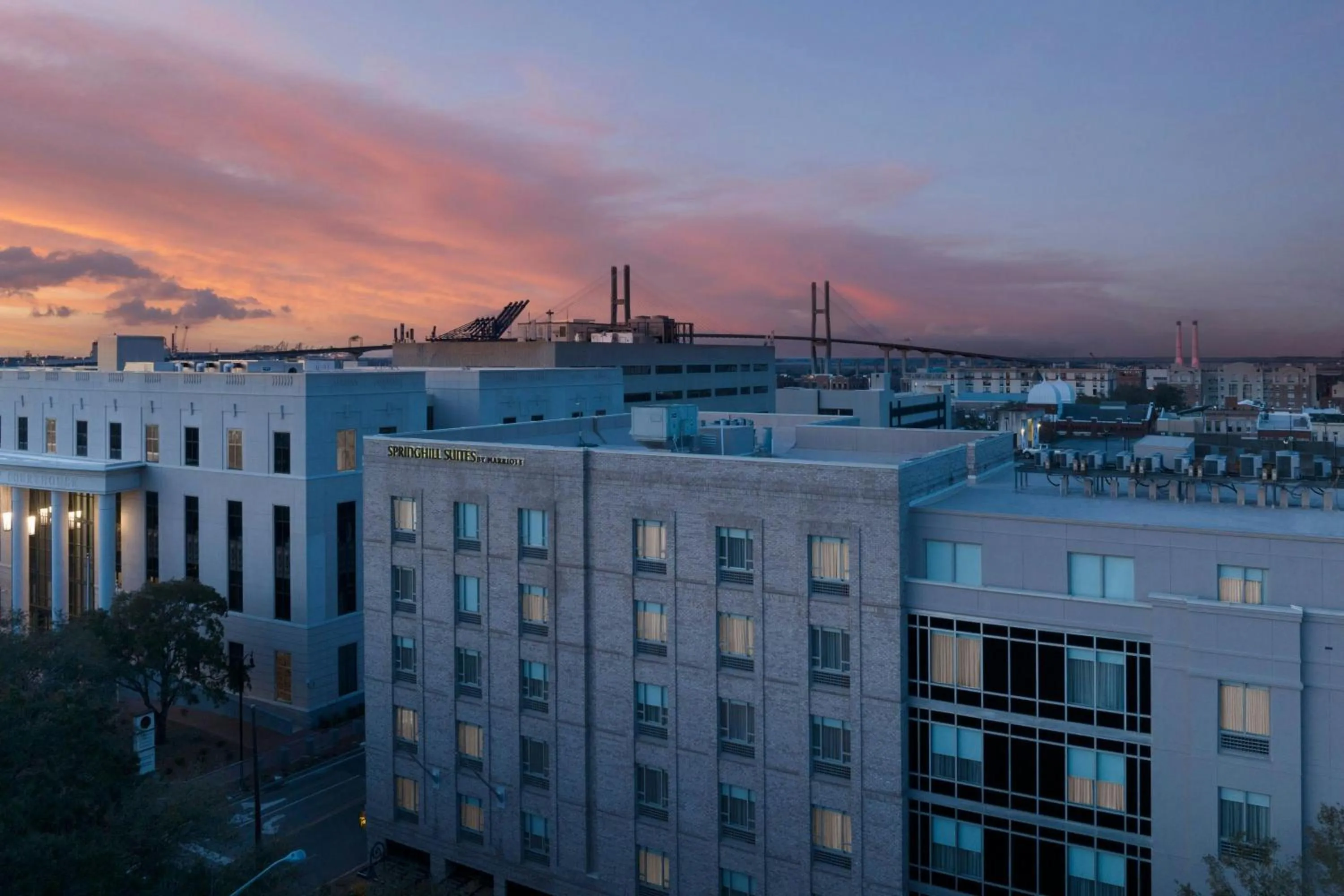 Property building in Springhill Suites by Marriott Savannah Downtown Historic District