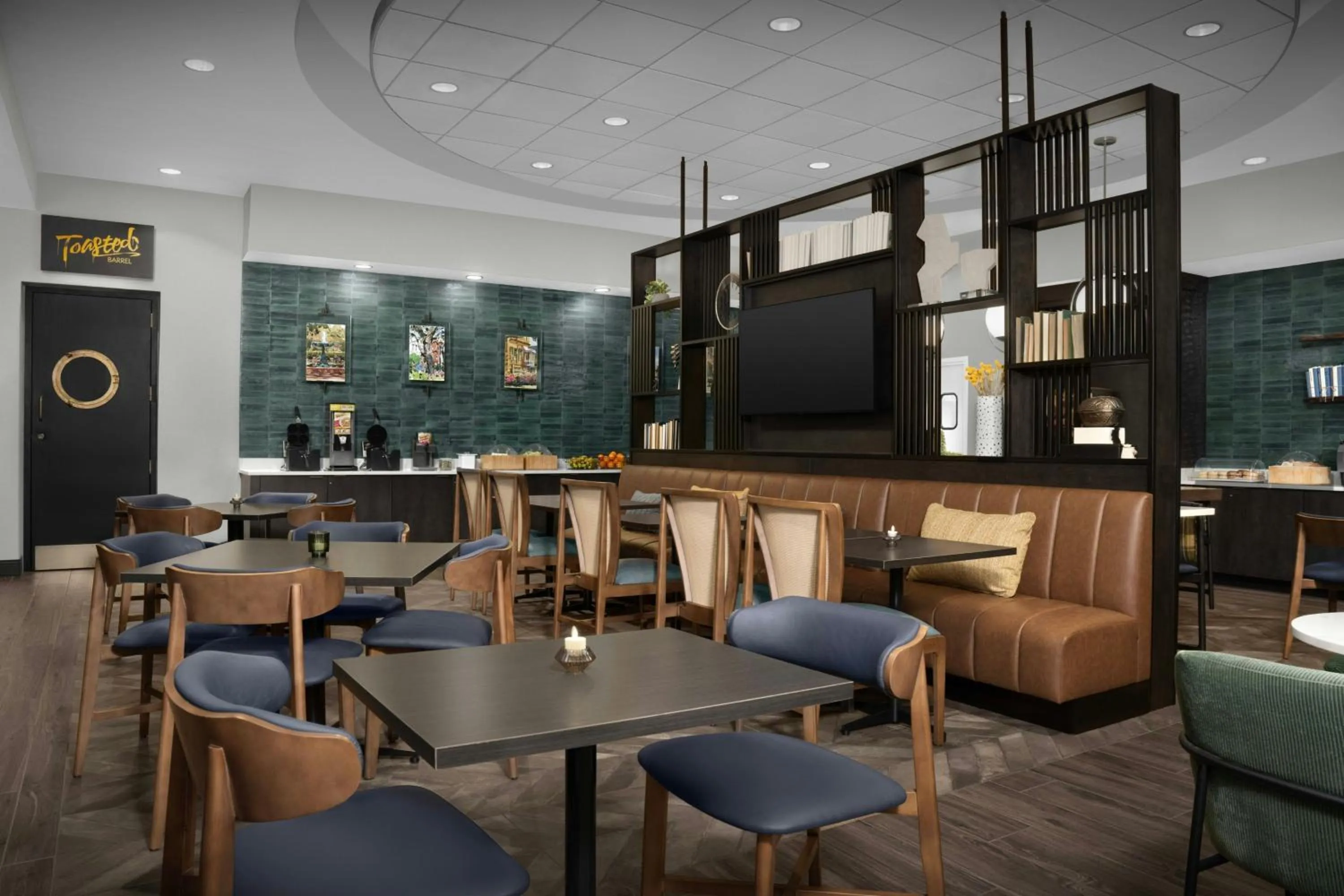 Breakfast in Springhill Suites by Marriott Savannah Downtown Historic District