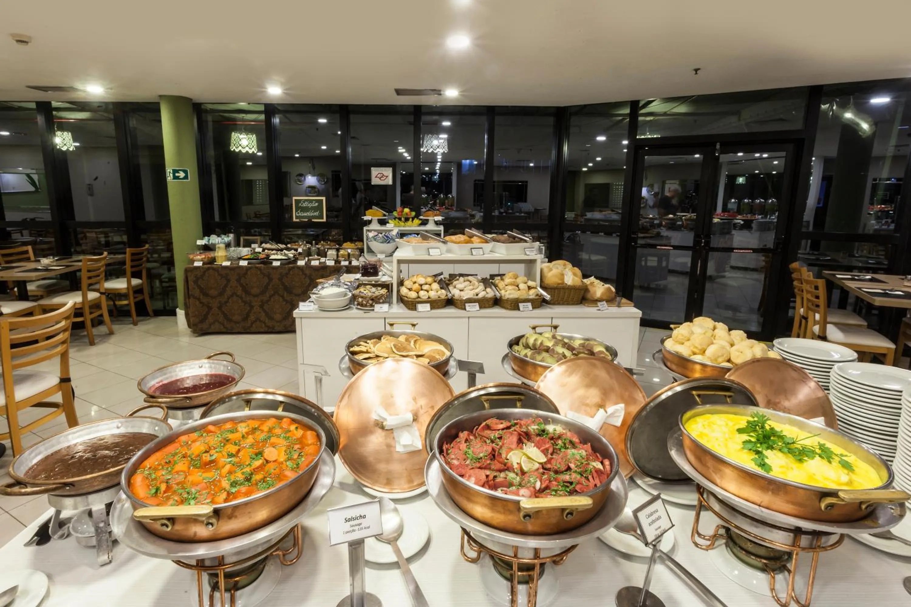 Restaurant/places to eat in Blue Tree Premium Morumbi