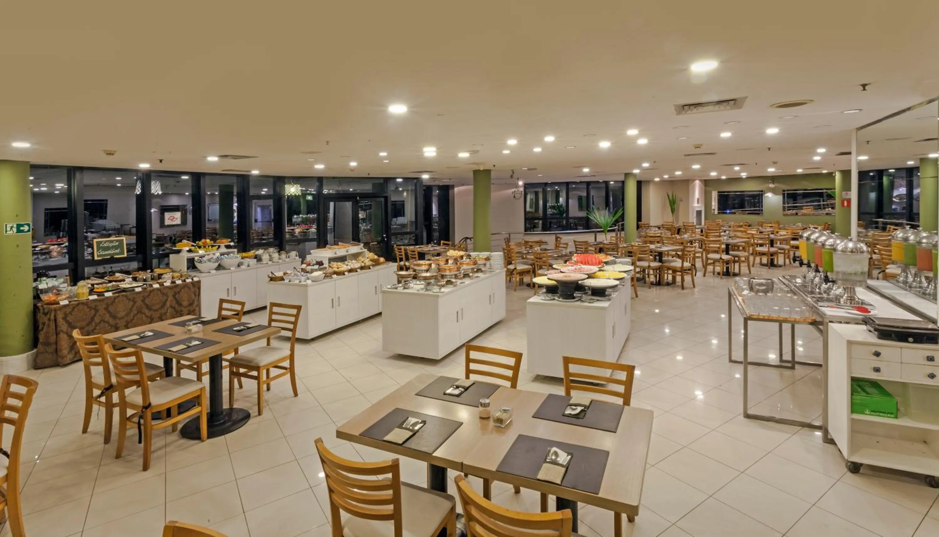 Restaurant/places to eat in Blue Tree Premium Morumbi