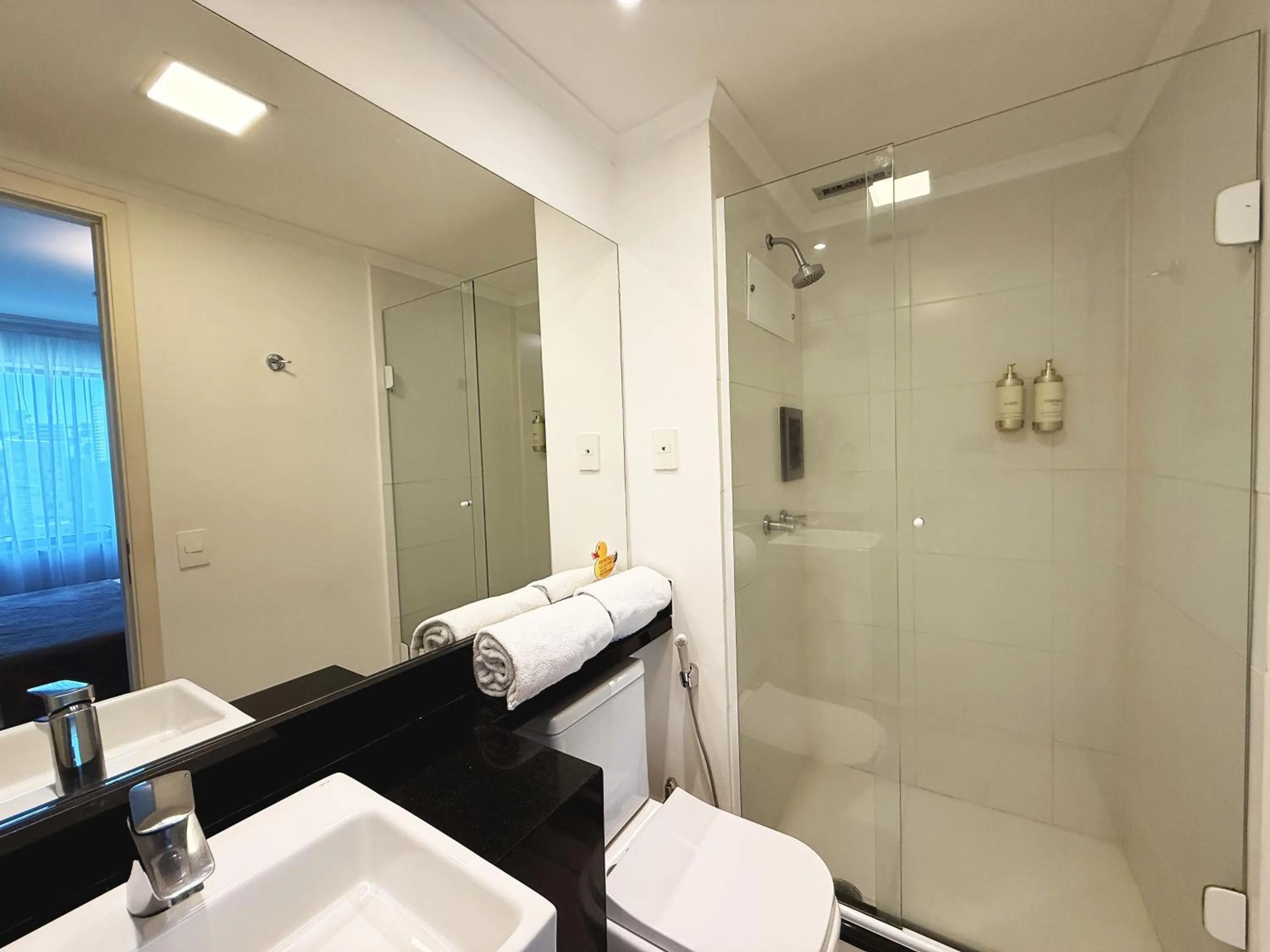 Shower in Blue Tree Premium Morumbi