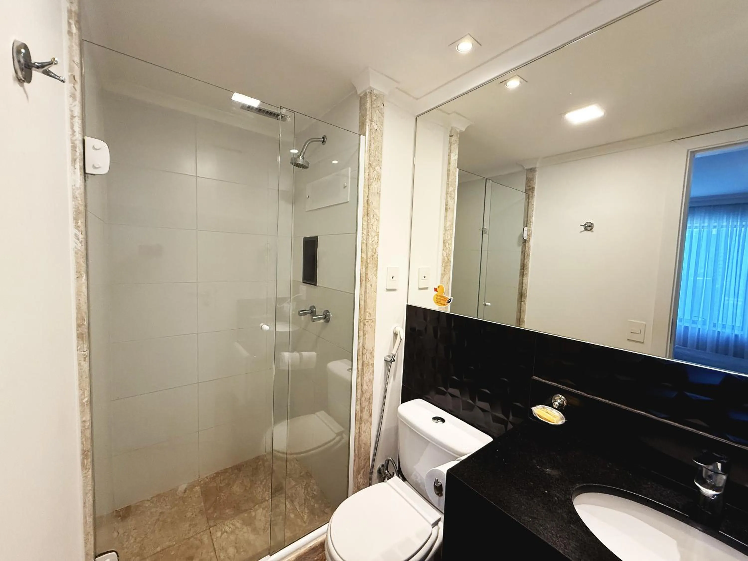 Shower in Blue Tree Premium Morumbi