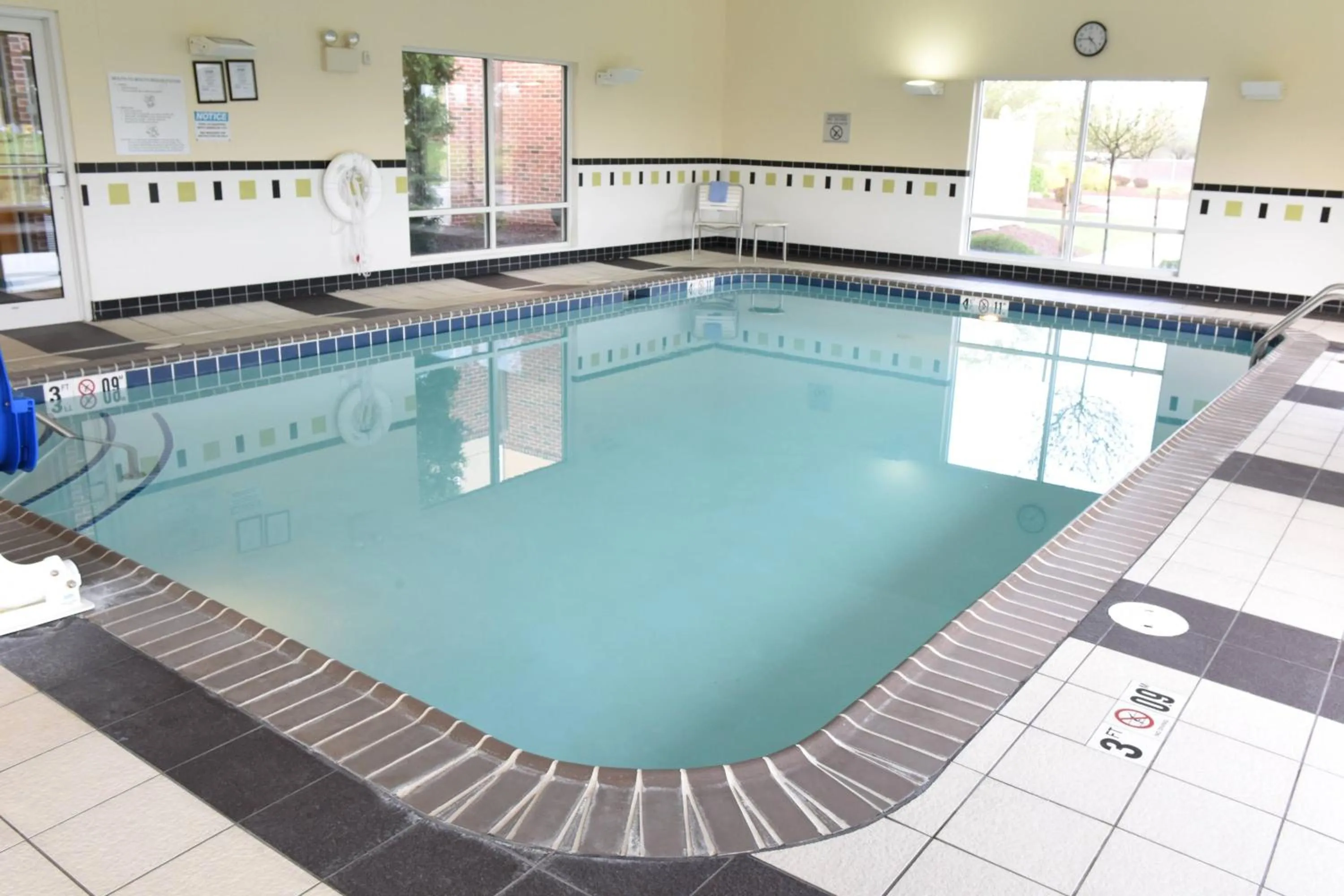 Swimming pool in Fairfield Inn & Suites by Marriott Weirton