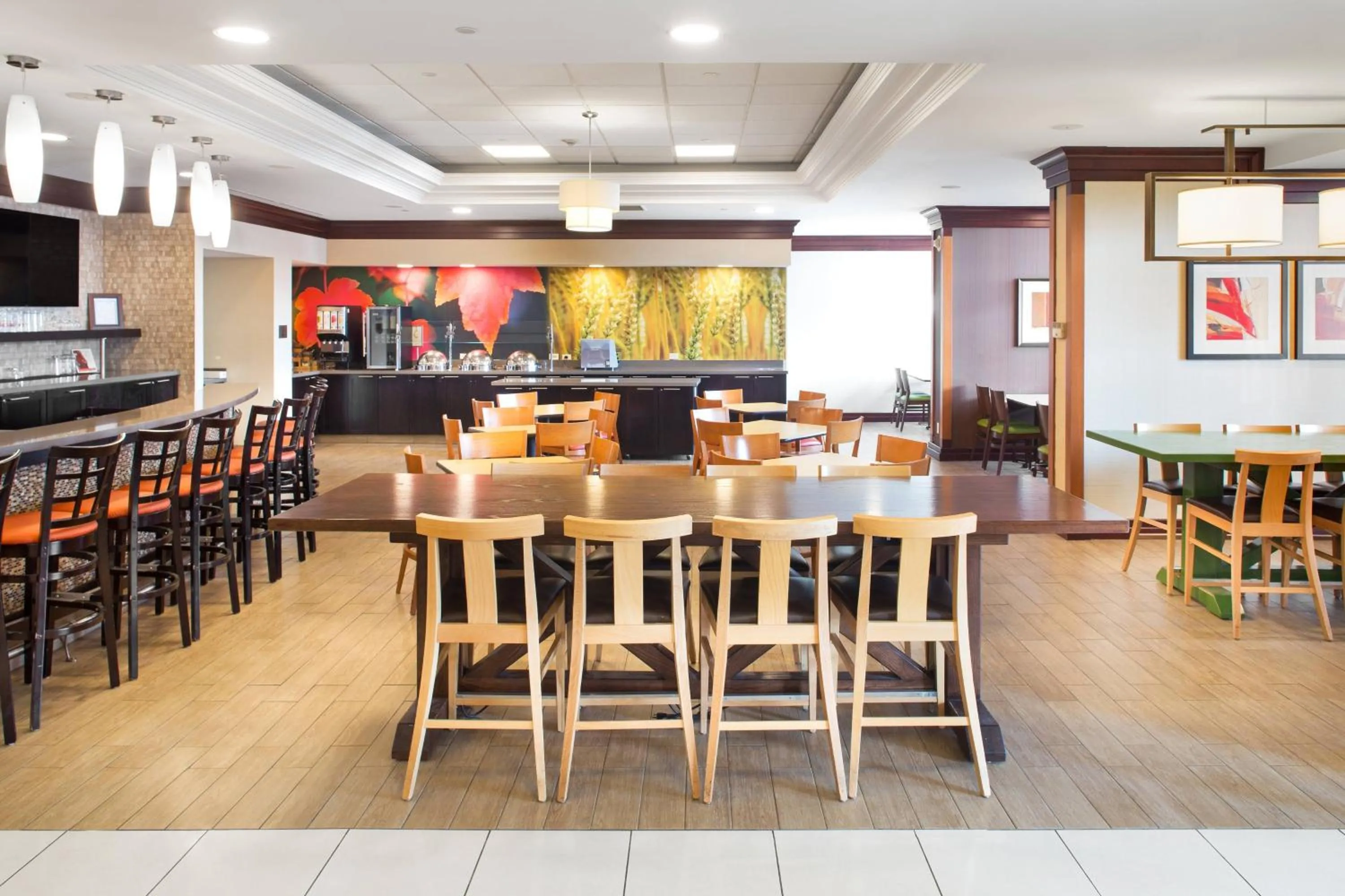 Breakfast in Fairfield Inn & Suites by Marriott Toronto Airport