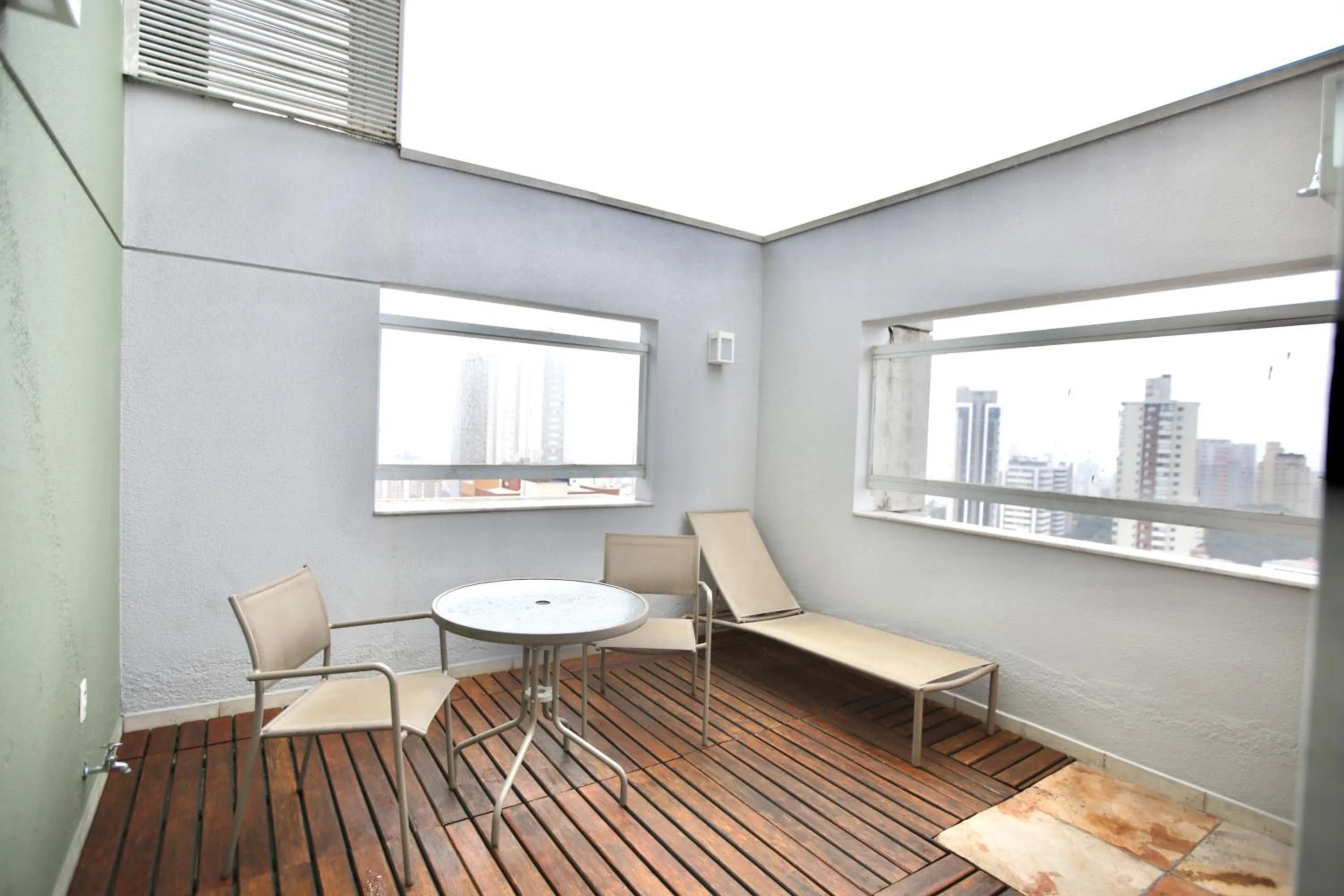 Balcony/Terrace in Transamerica Executive Nova Paulista