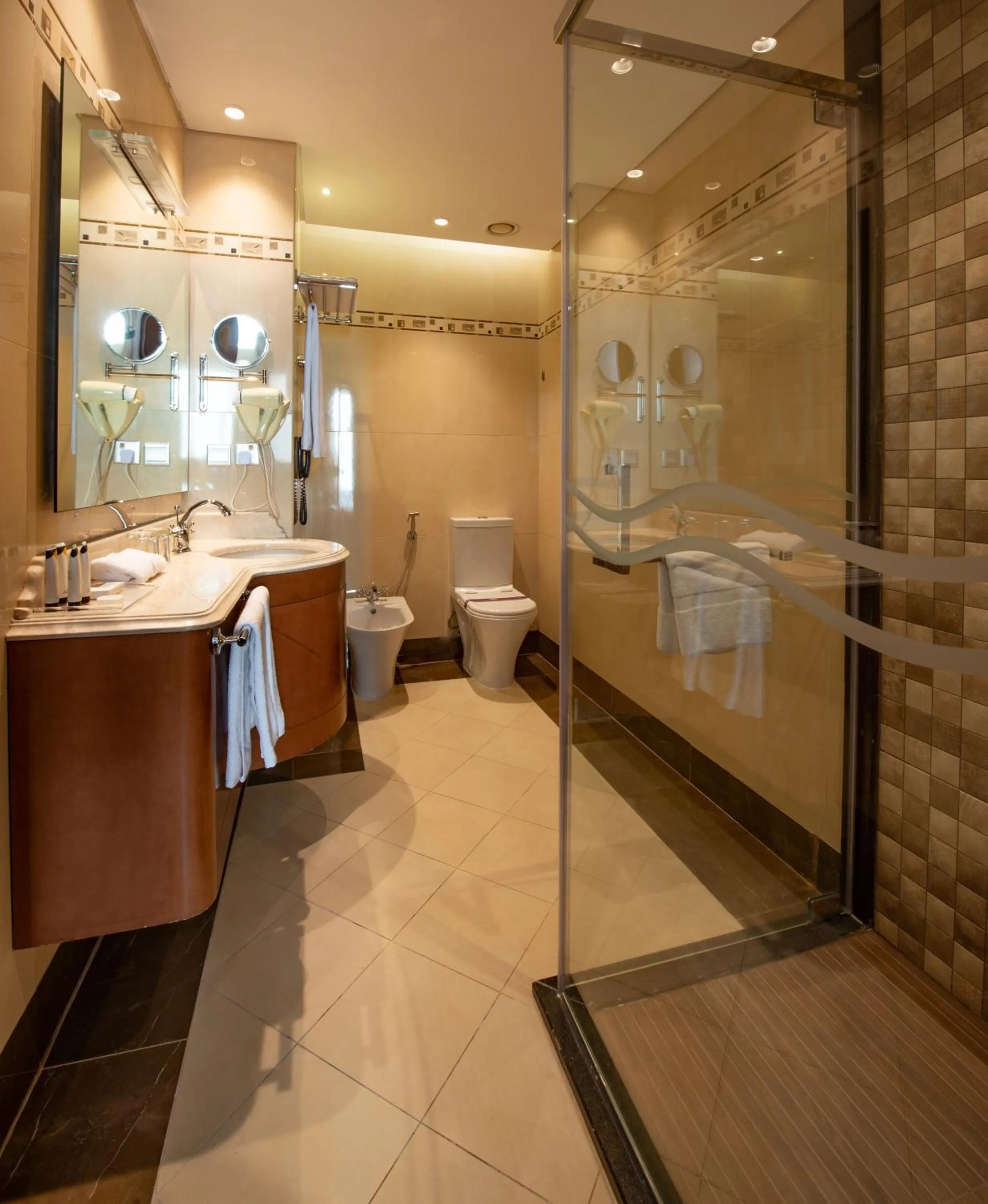 Shower in Mercure Corniche Al Khobar