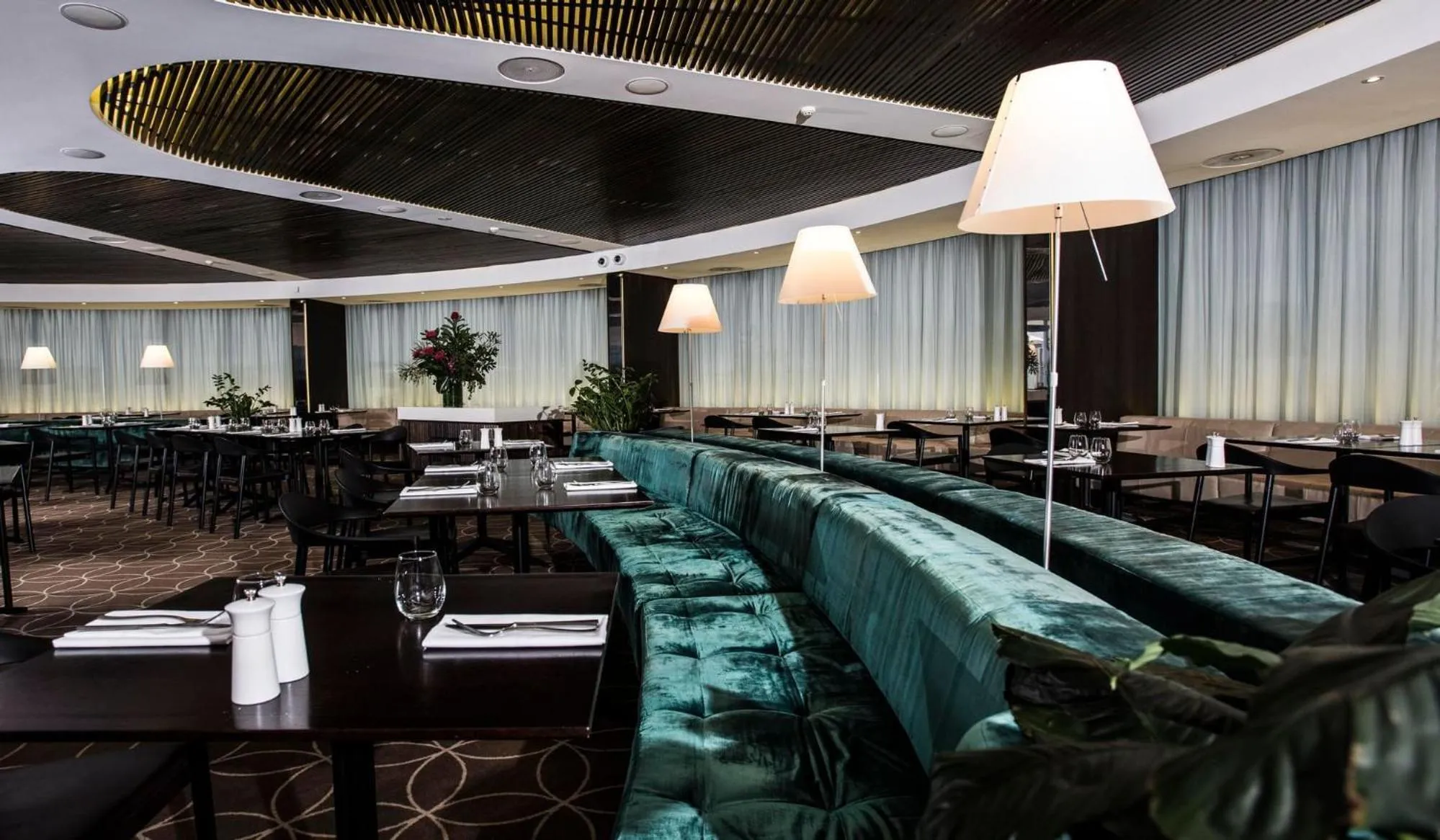 Restaurant/places to eat in Novotel Sydney West HQ