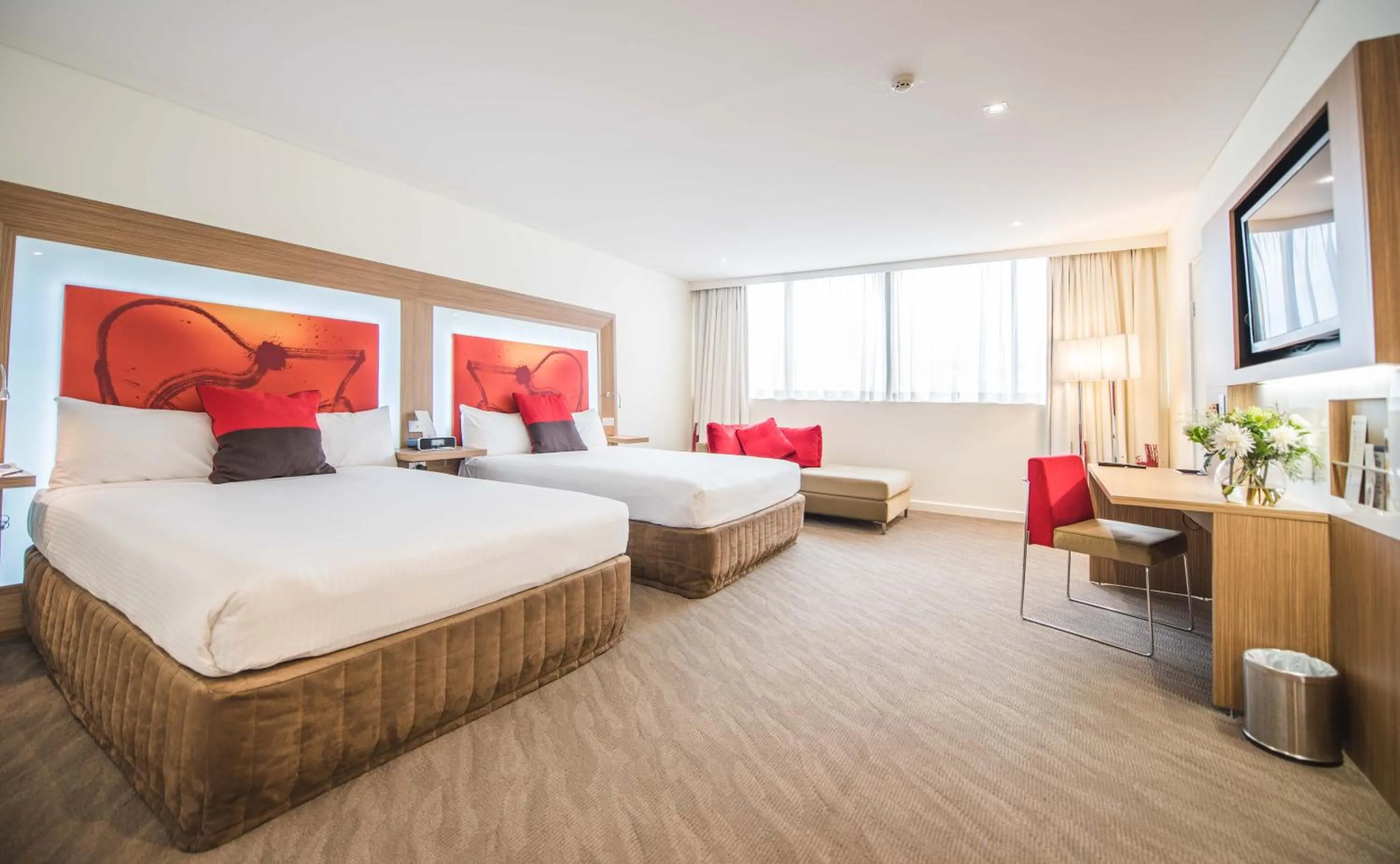 Photo of the whole room, Bed in Novotel Sydney West HQ