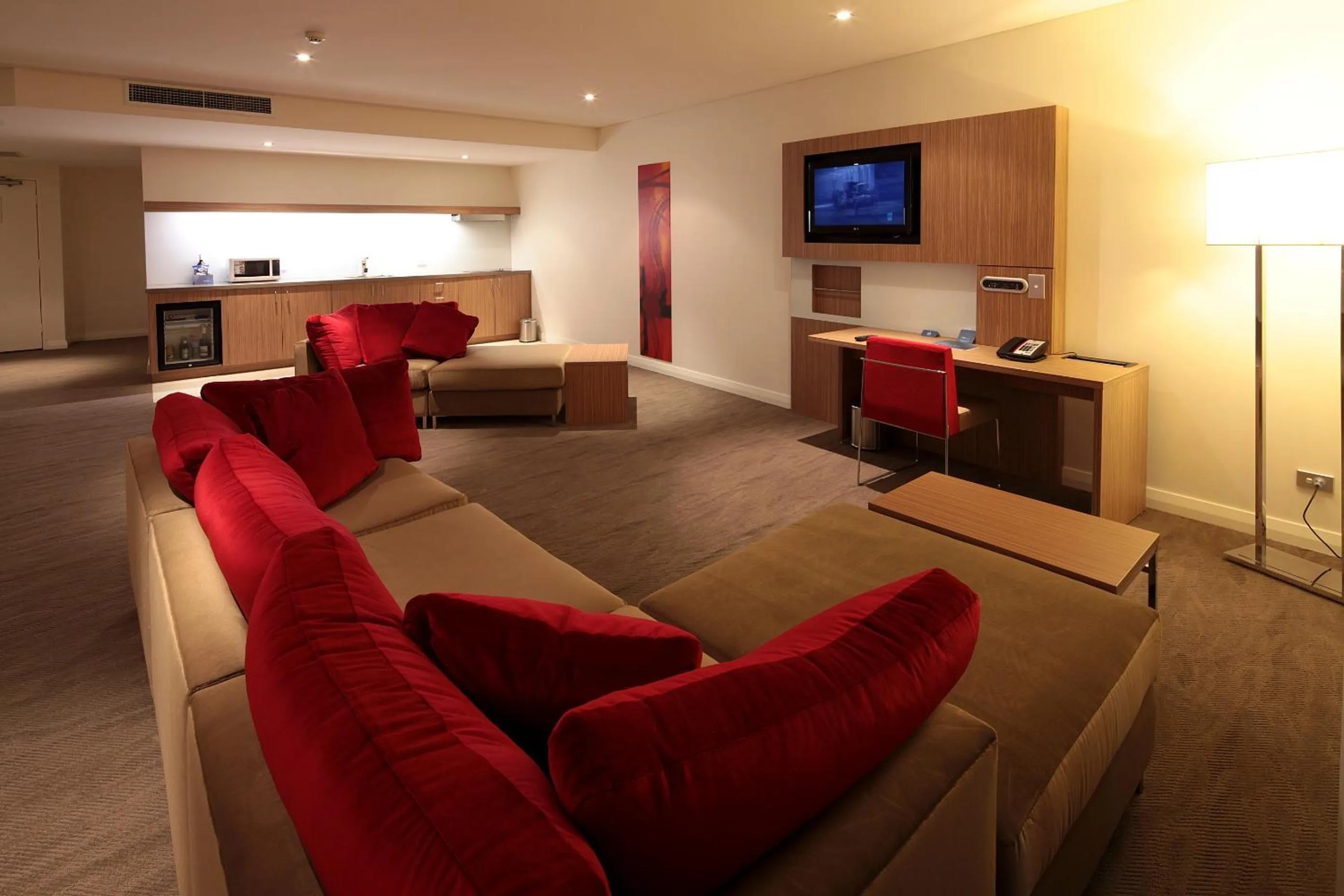 Living room in Novotel Sydney West HQ