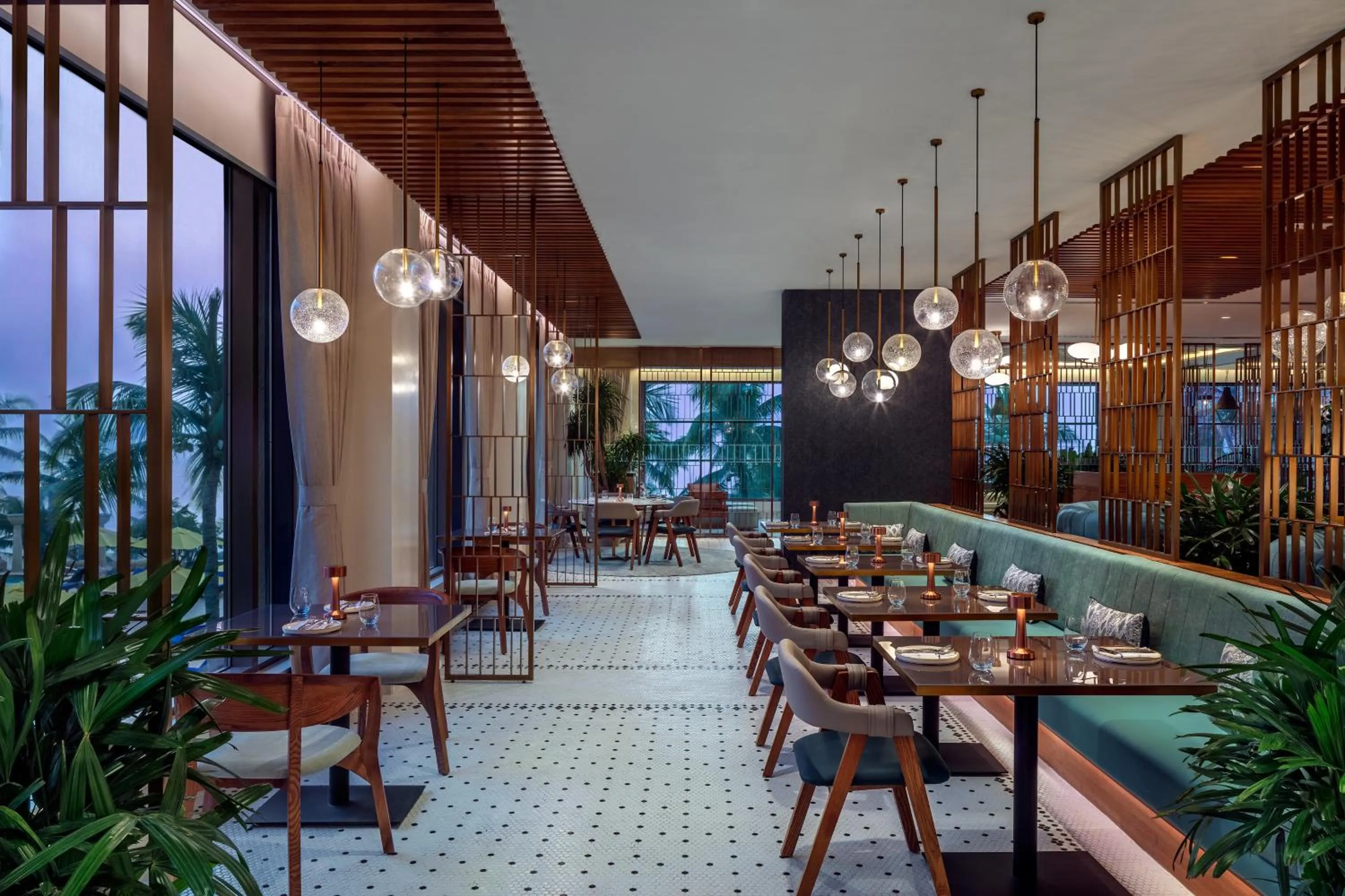 Restaurant/places to eat in JW Marriott Mumbai Juhu