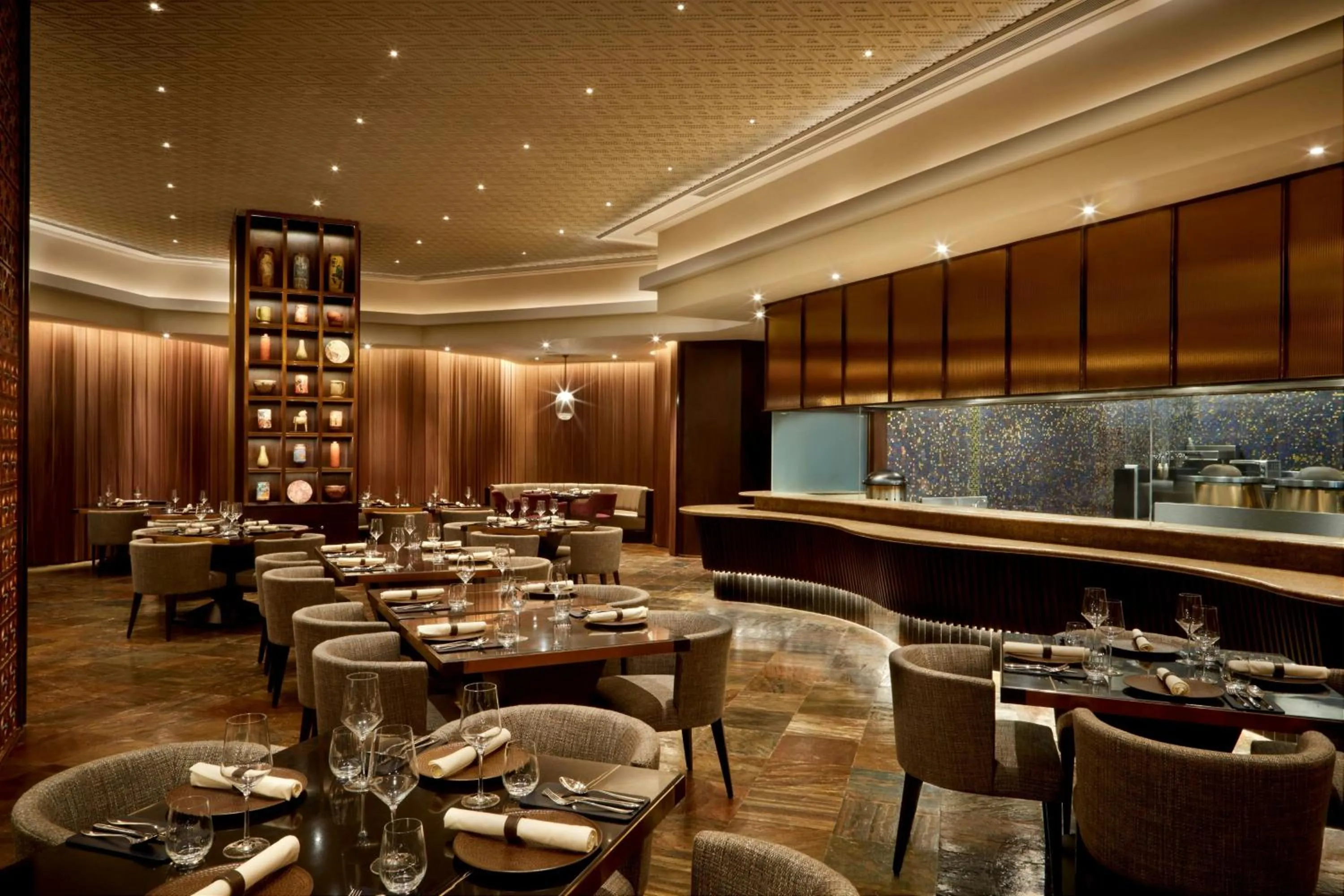 Restaurant/places to eat in JW Marriott Mumbai Juhu