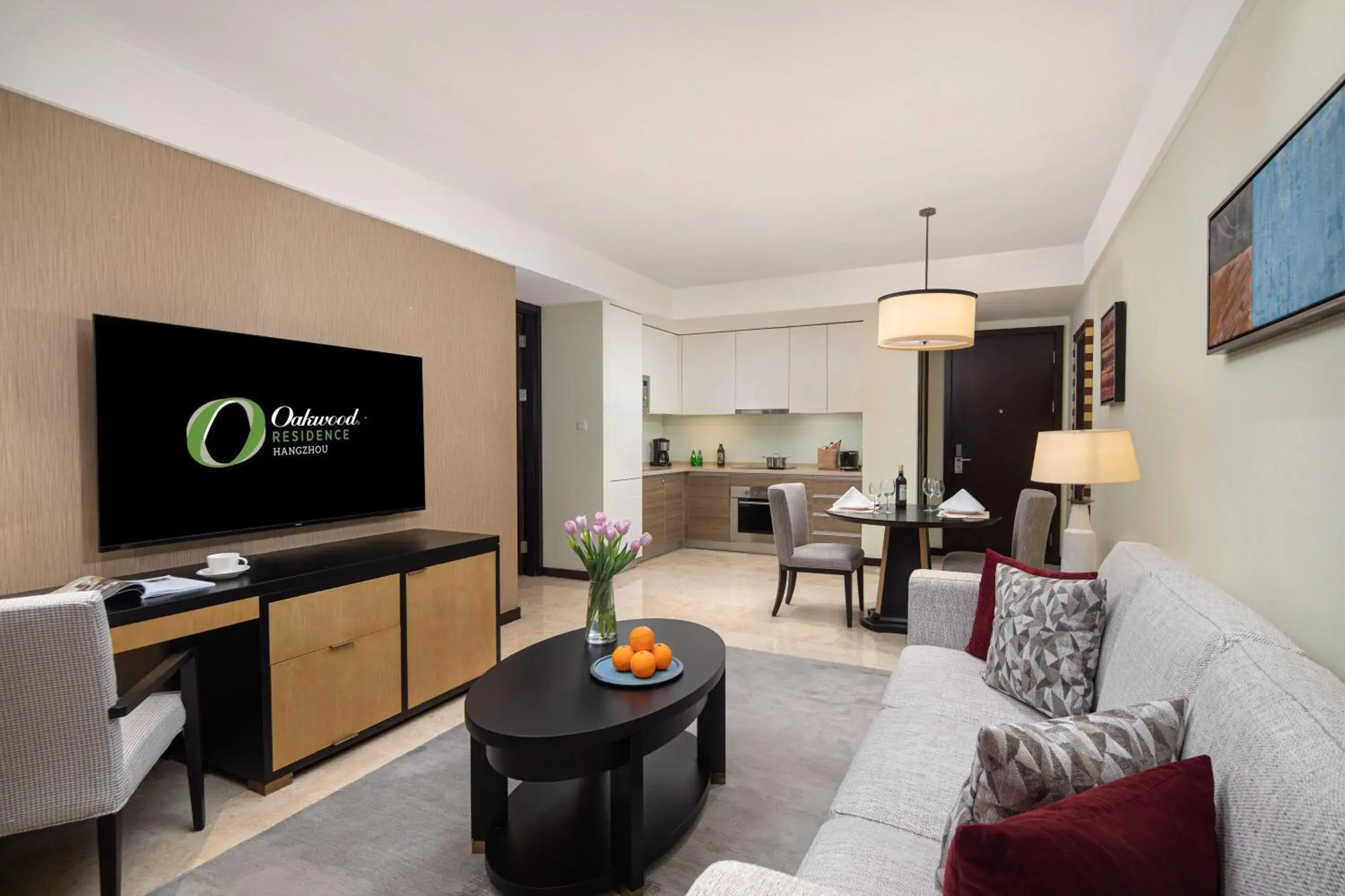 Living room in Oakwood Residence Hangzhou Living room in Oakwood Residence Hangzhou
