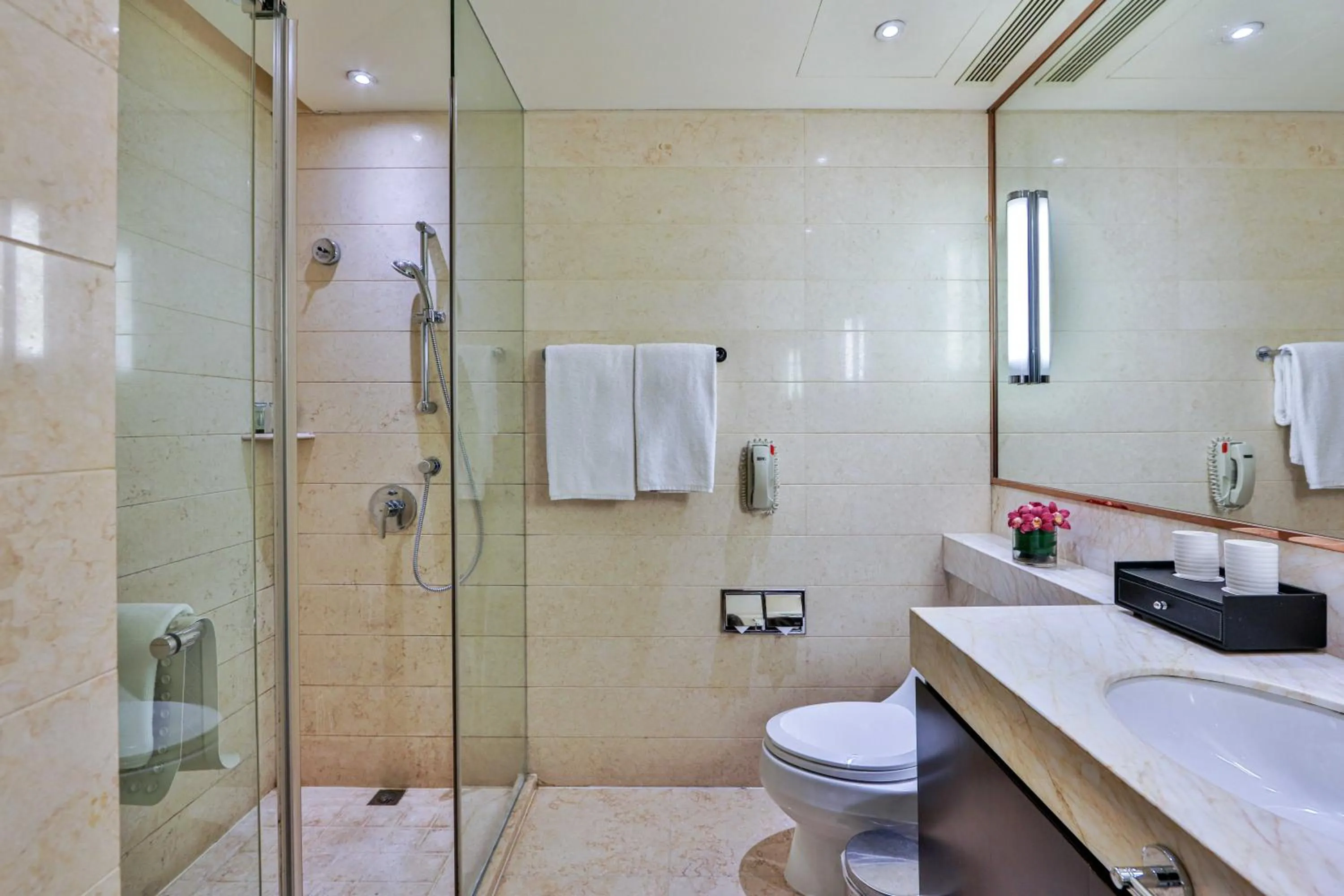 Toilet in Oakwood Residence Hangzhou