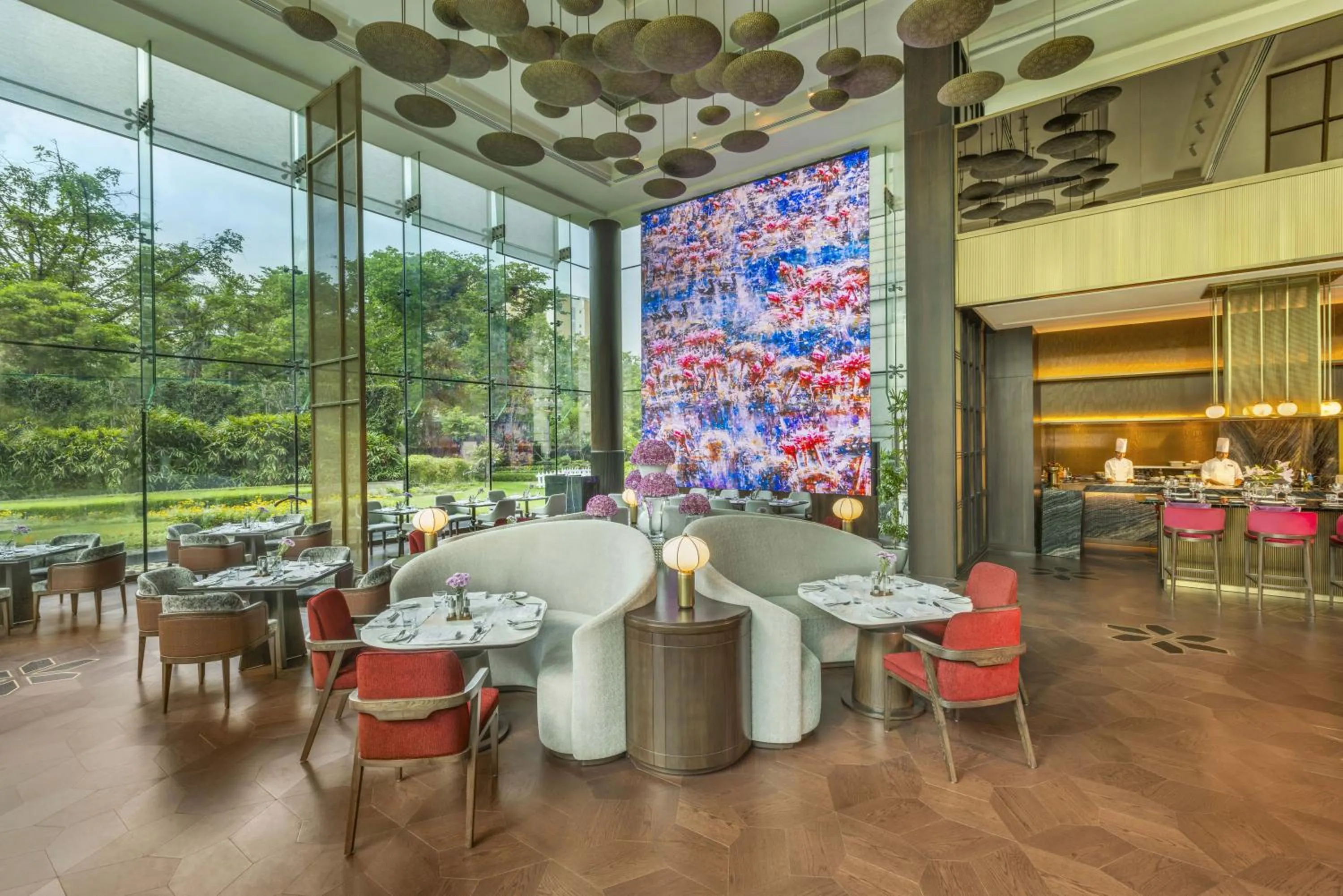 Restaurant/places to eat in The Leela Palace New Delhi