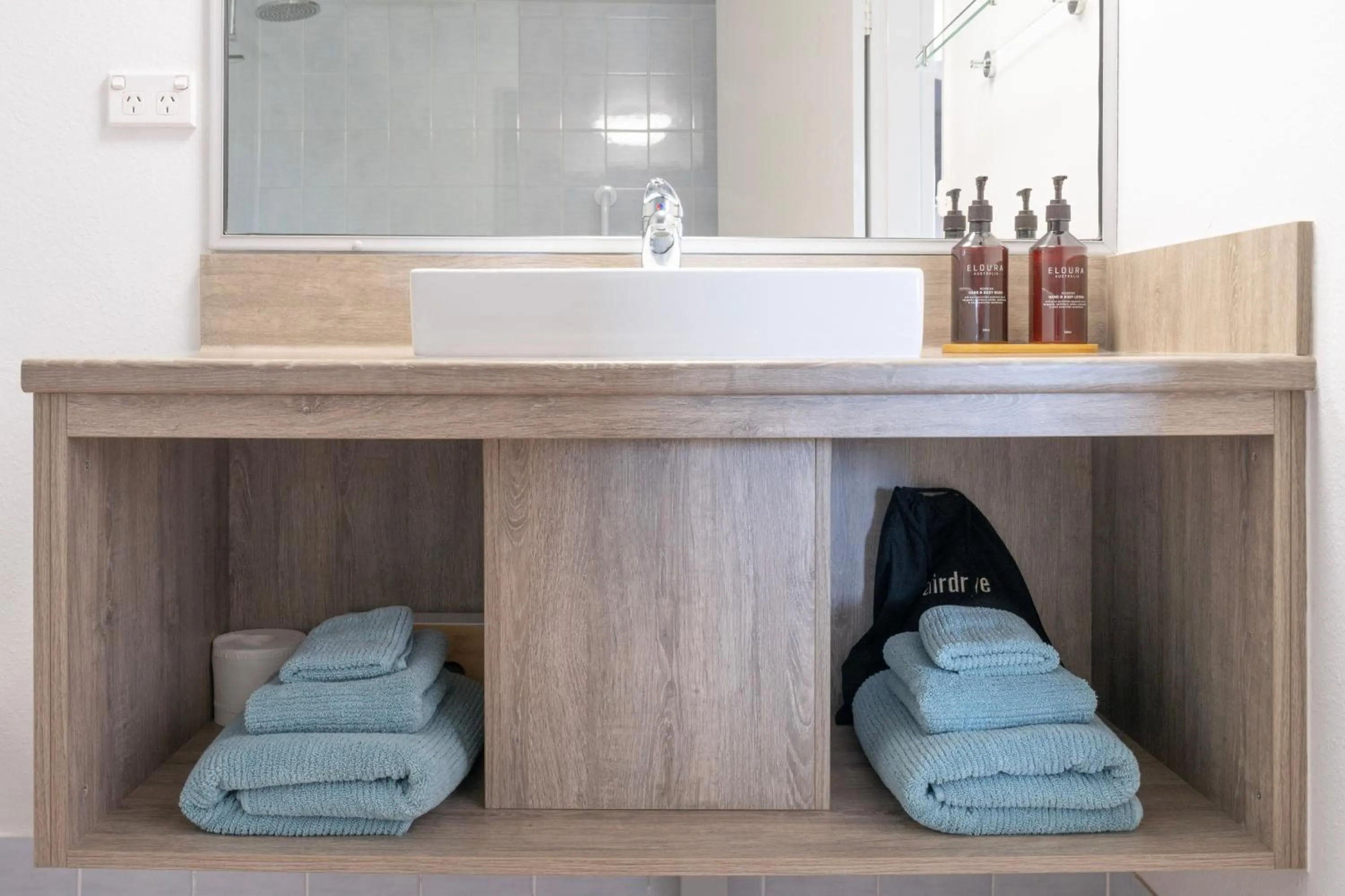 Bathroom in Sea Spray Motel - Merimbula