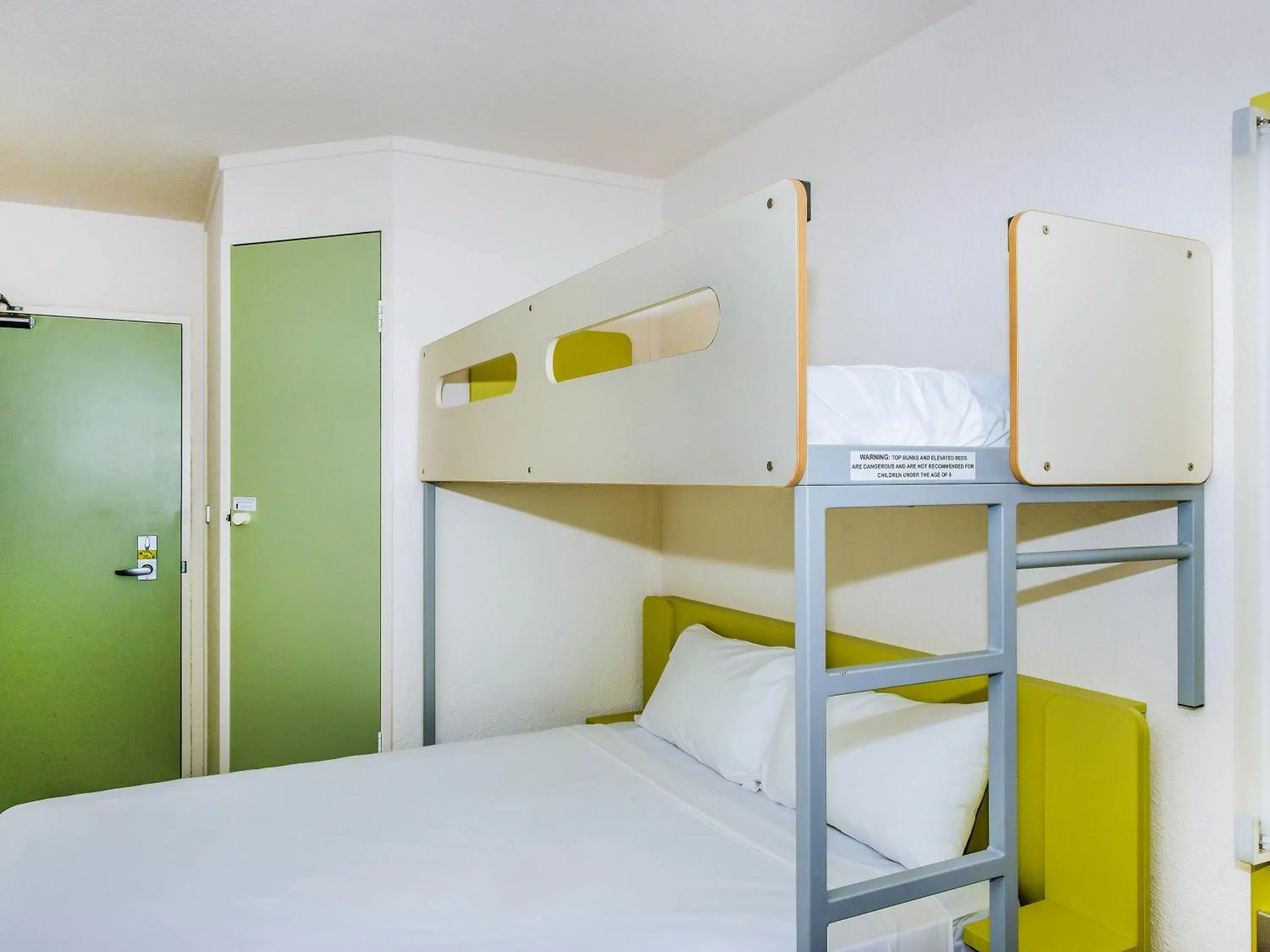 Bedroom, Bed in ibis Budget - Dandenong Bedroom, Bed in ibis Budget - Dandenong