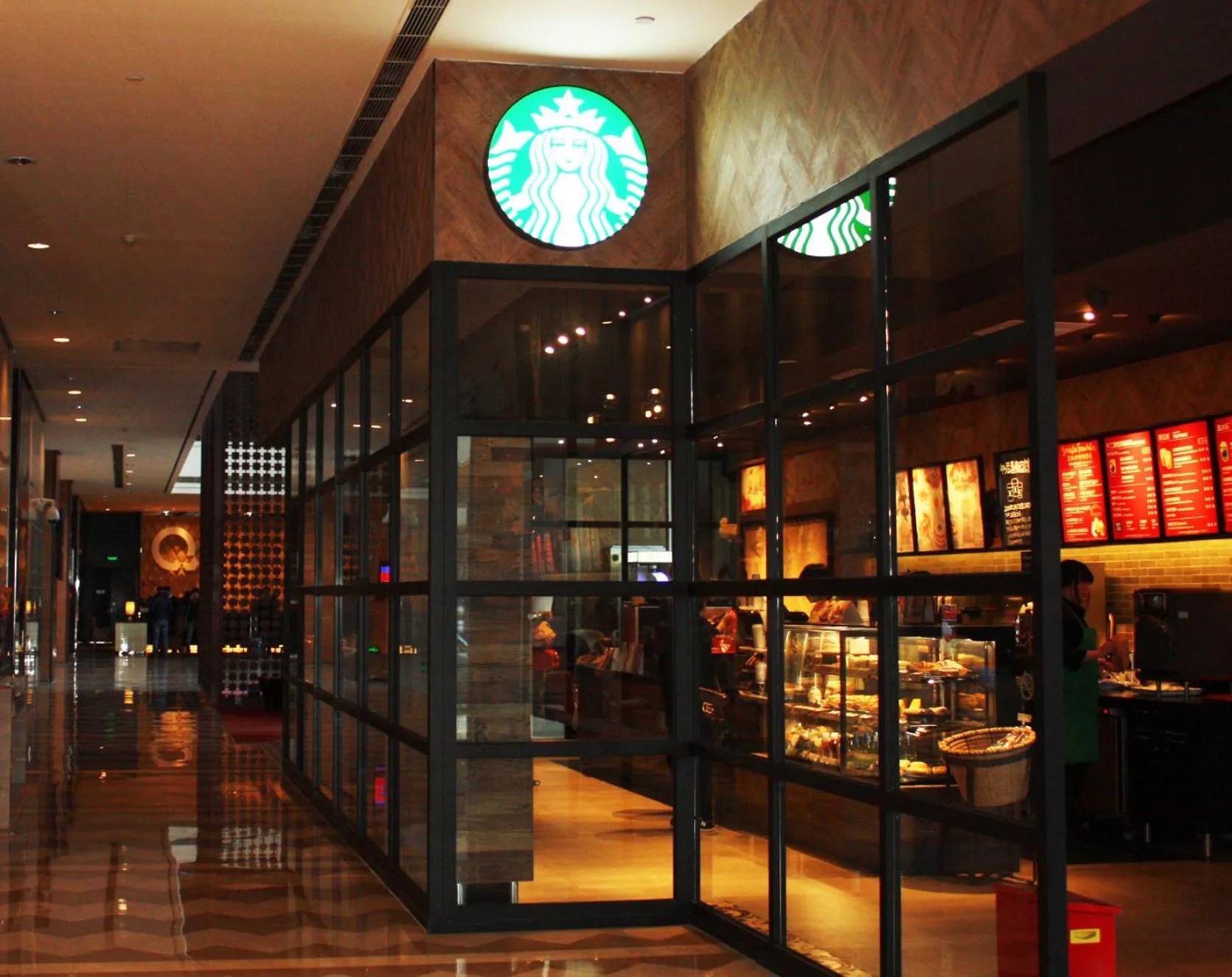 On site in The QUBE Hotel Shanghai -Close to Pudong International Airport and Disney Land