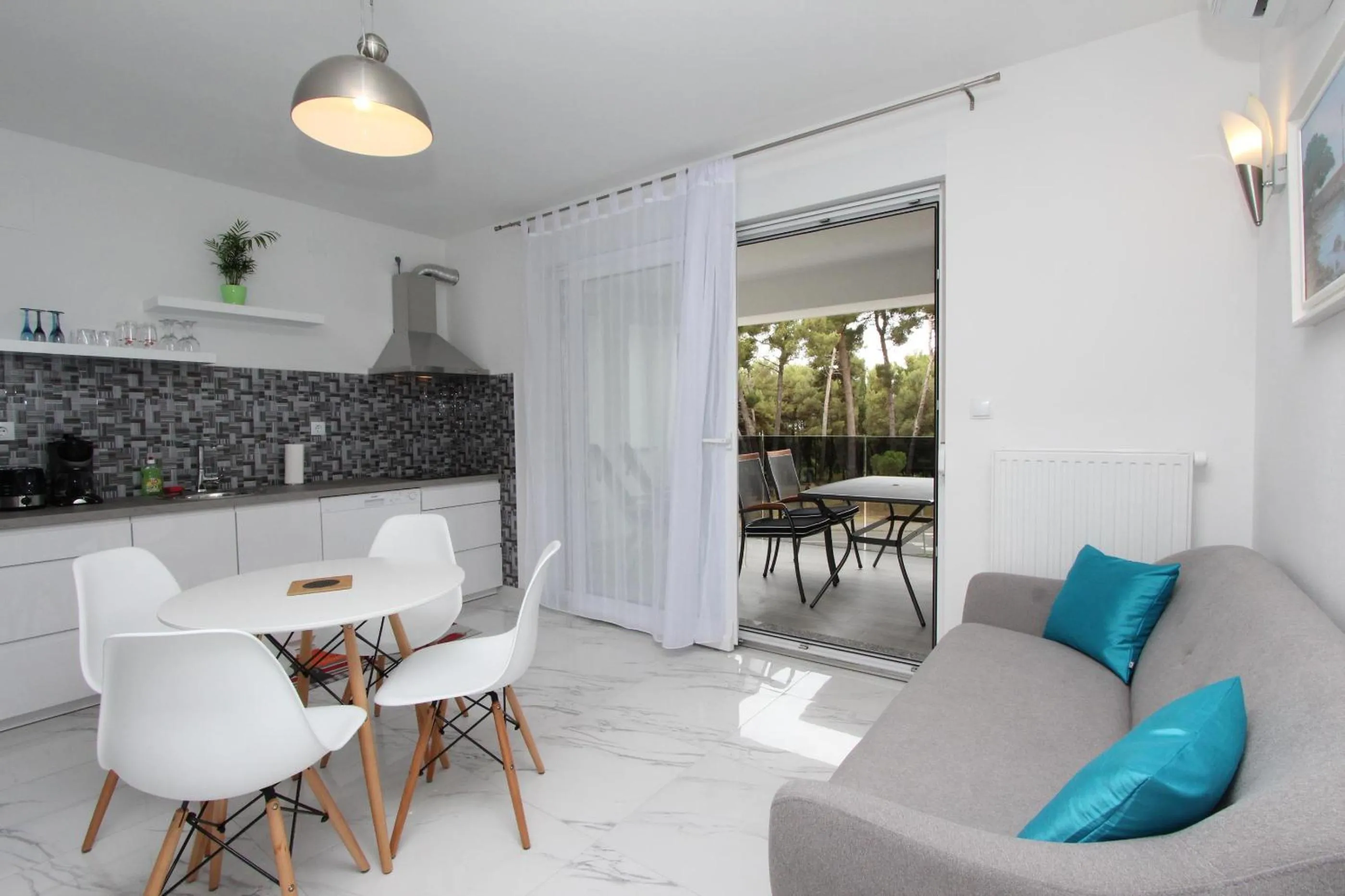 Kitchen or kitchenette in Apartment Karlo 1