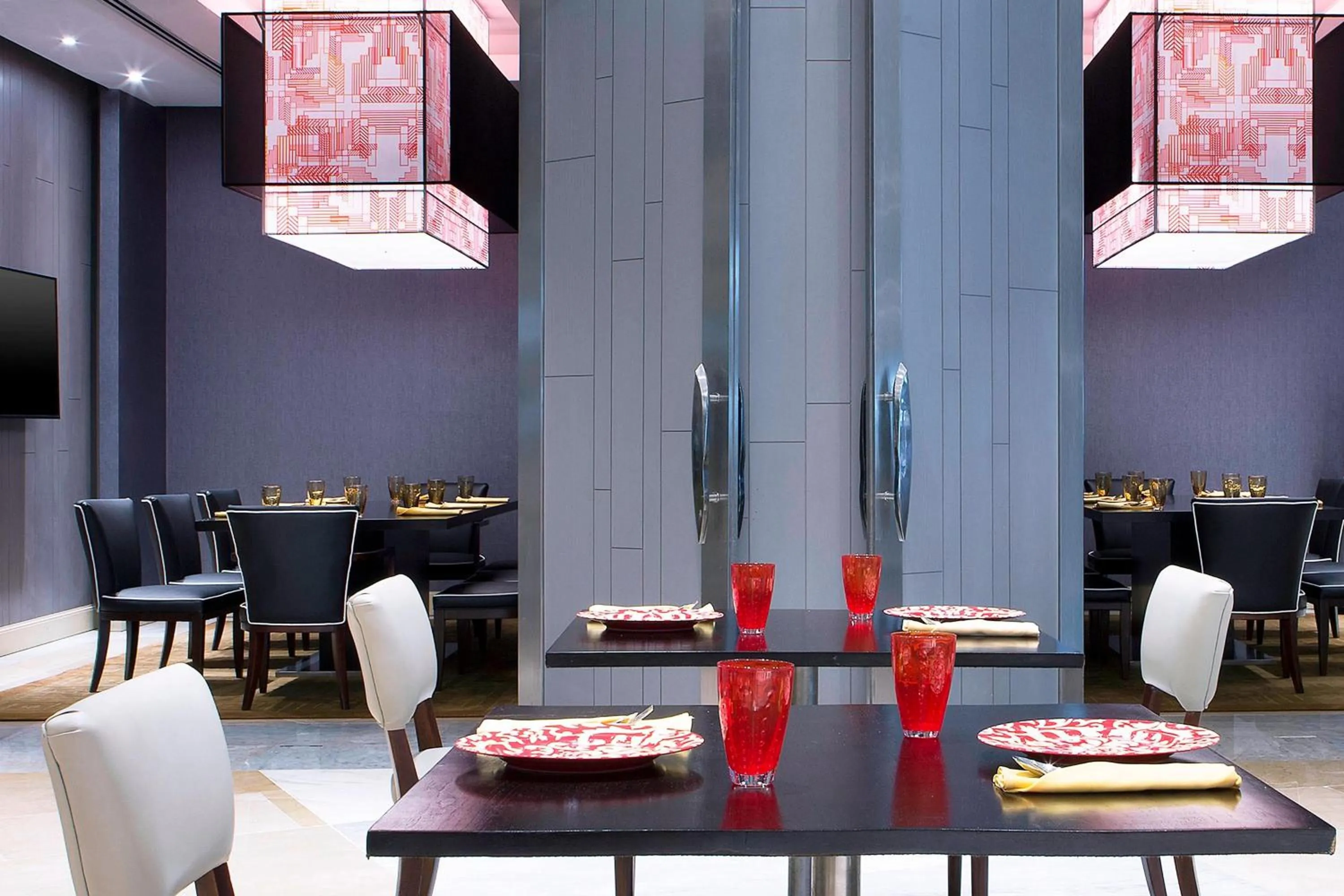 Restaurant/places to eat in Le Méridien Kuala Lumpur