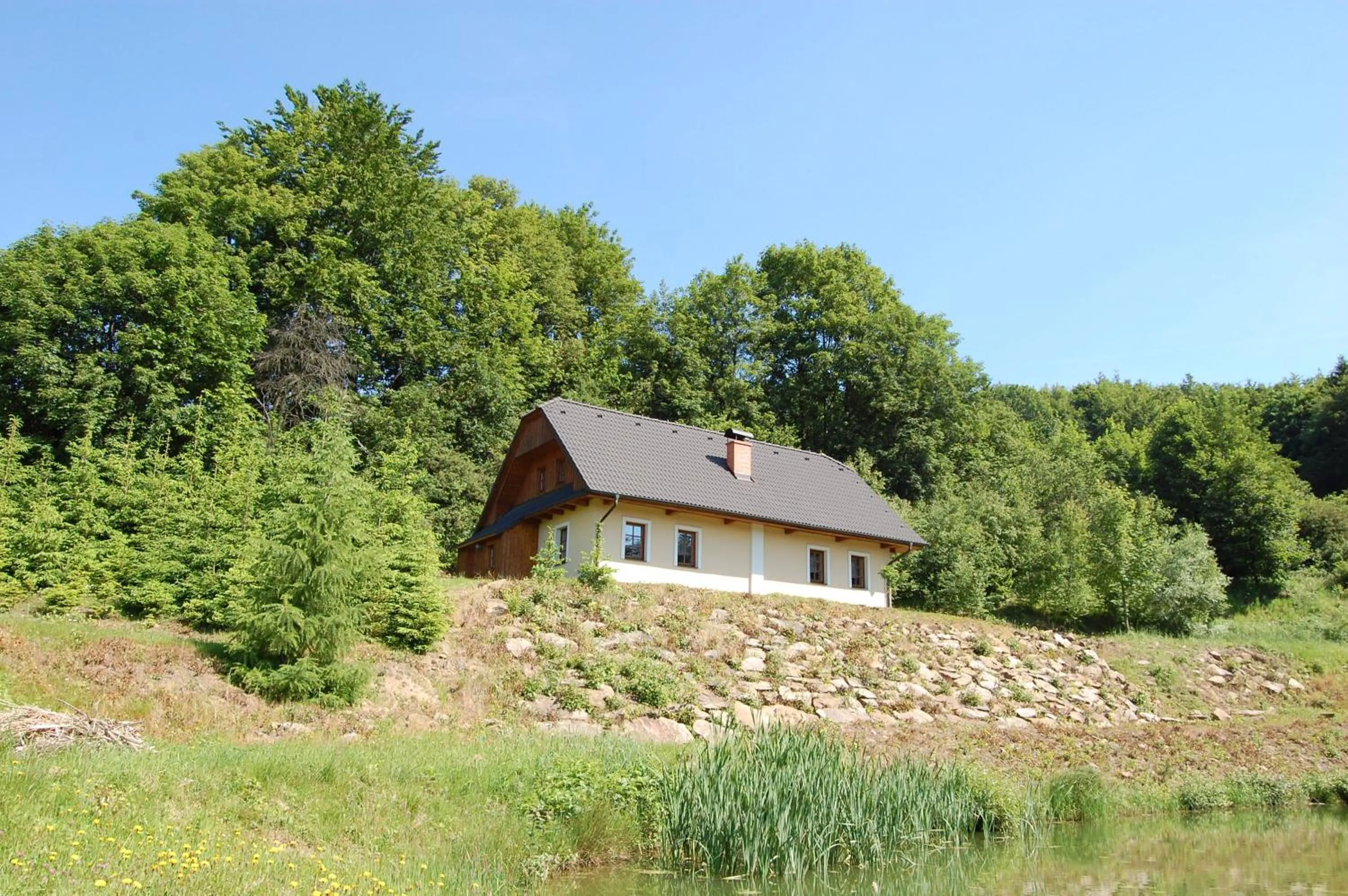 Property building in Rekreační chata Karasín