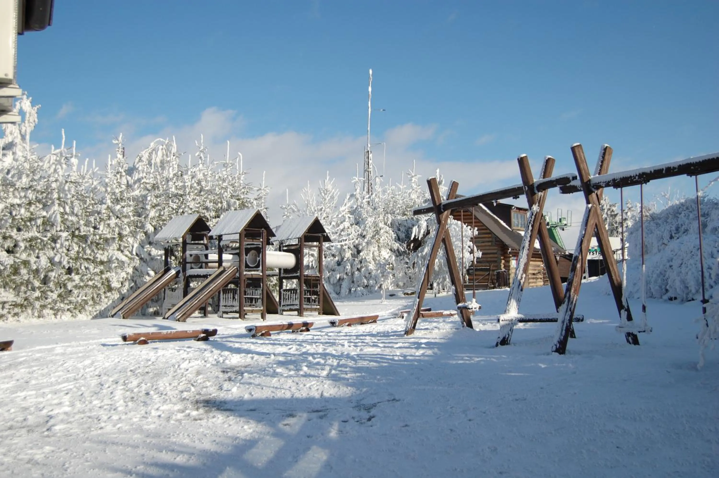 Skiing in Rekreační chata Karasín