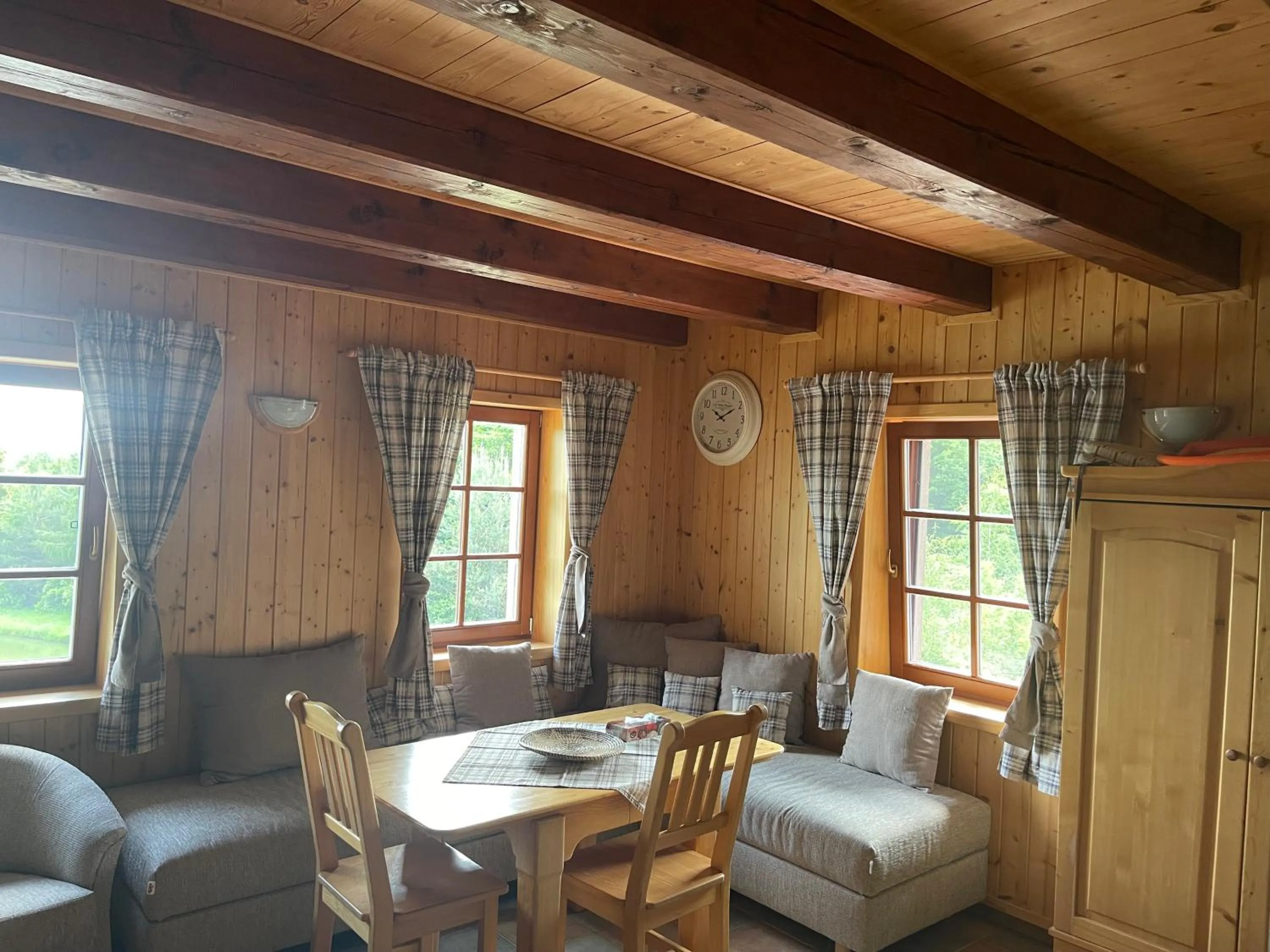 Dining area in Rekreační chata Karasín