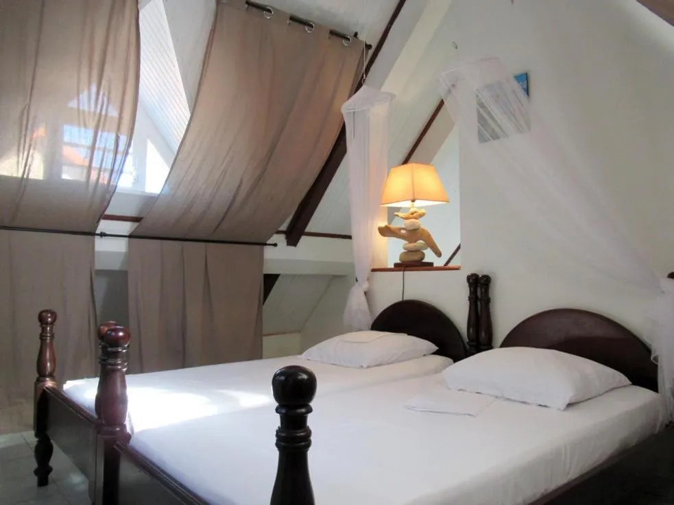 Bed in AIGUE MARINE Divaloc