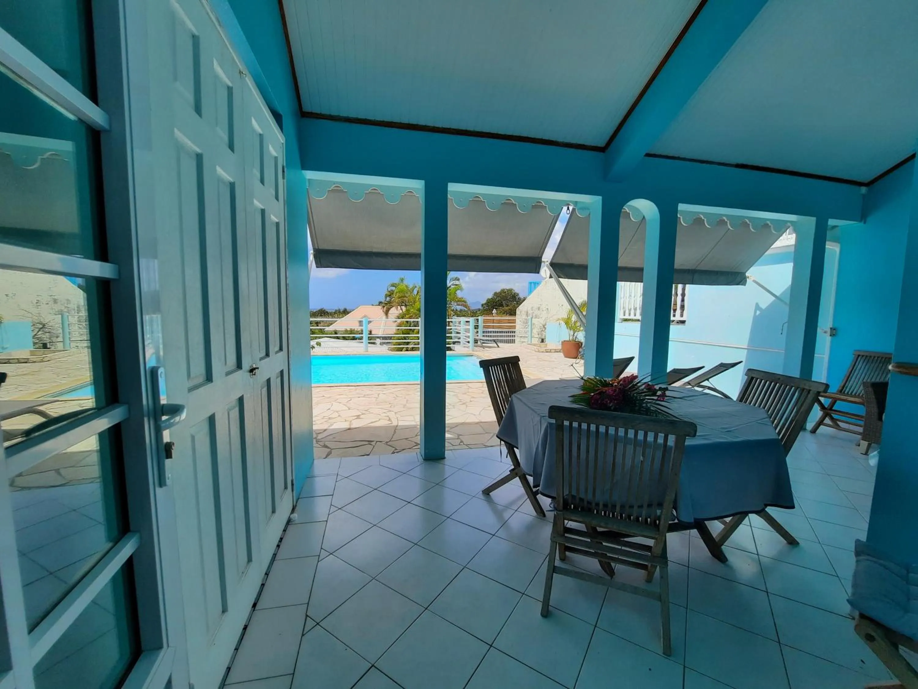 Patio in AIGUE MARINE Divaloc