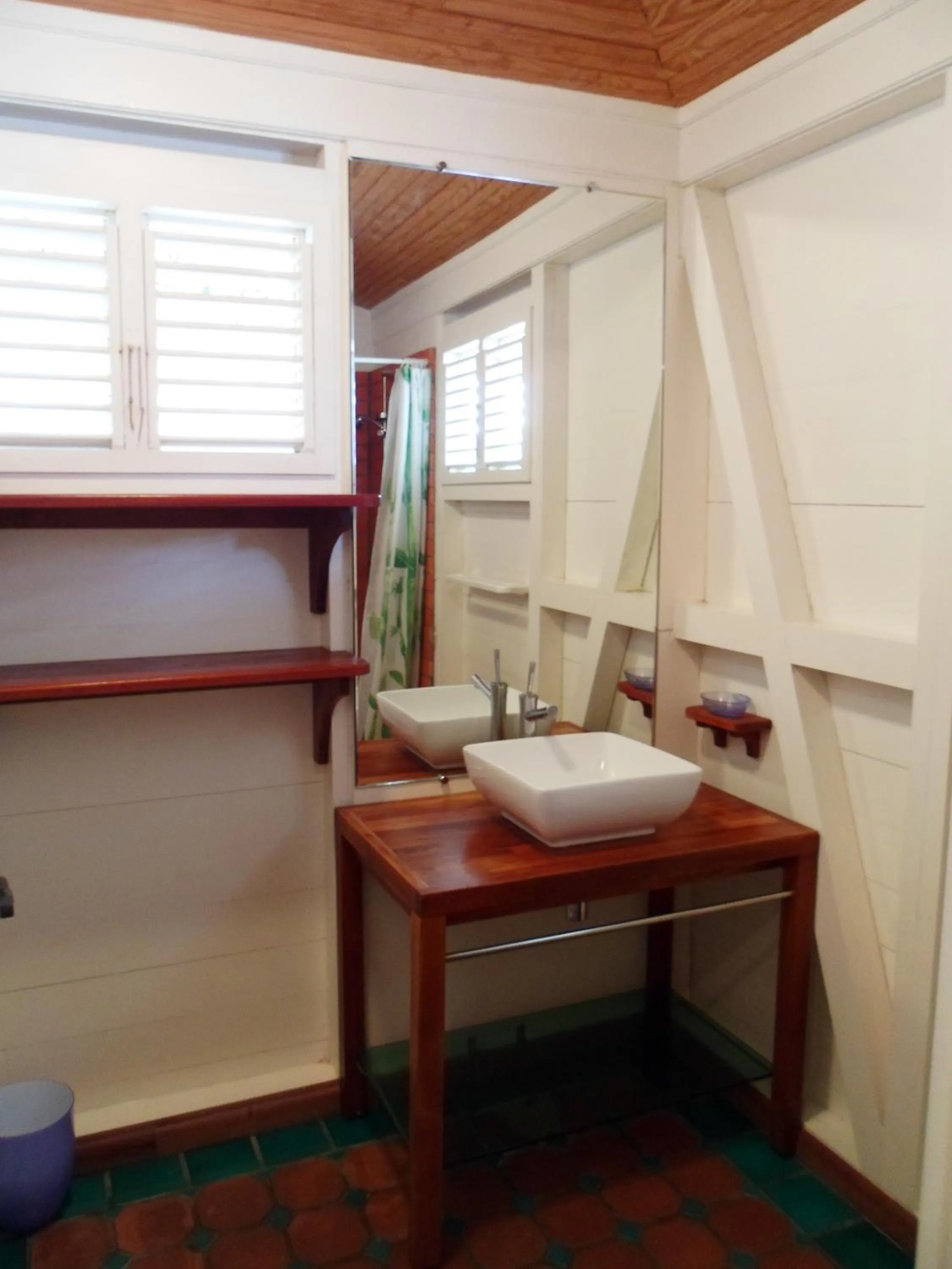 Bathroom in AIGUE MARINE Divaloc