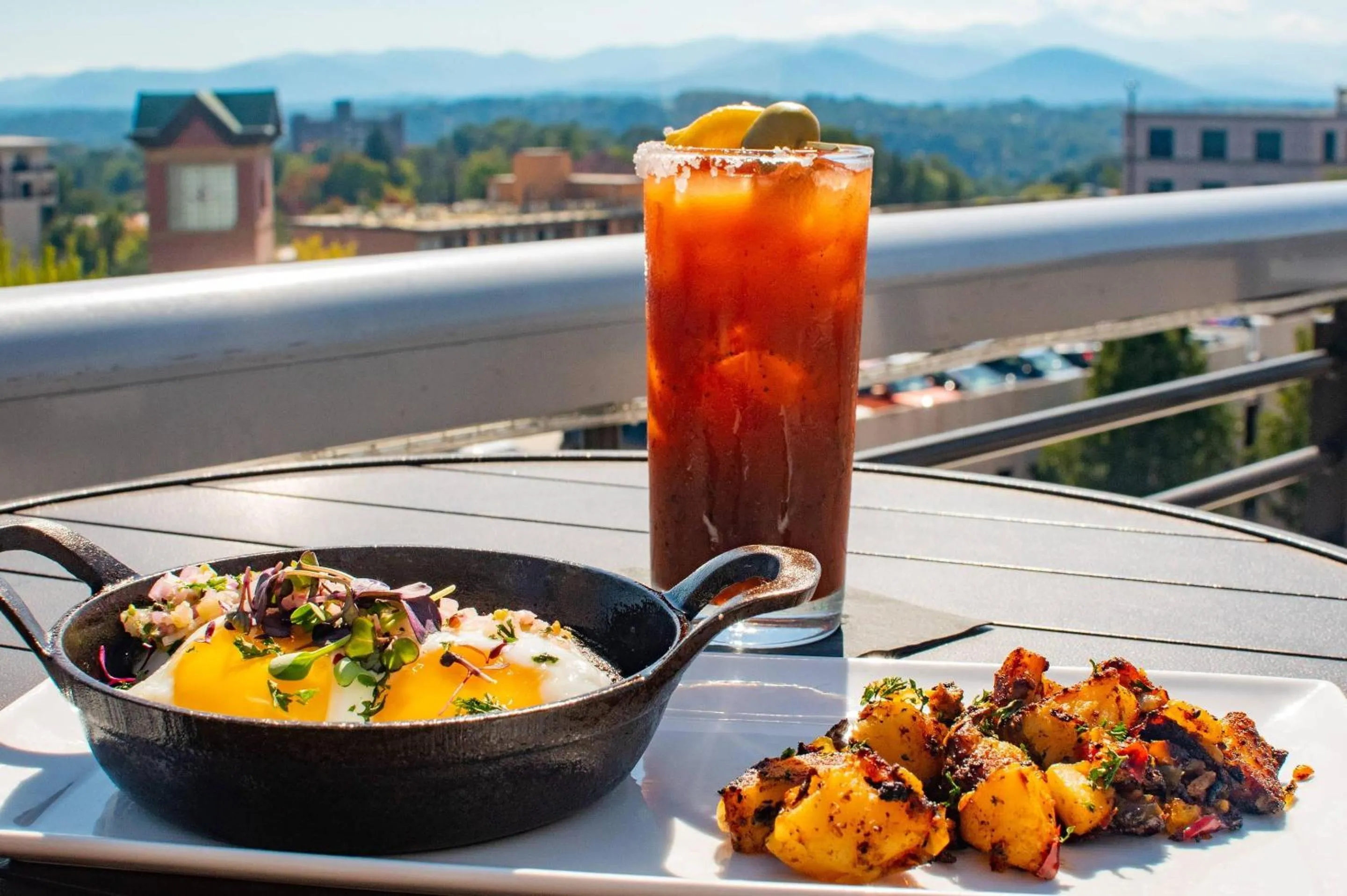 Restaurant/places to eat in Cambria Hotel Downtown Asheville