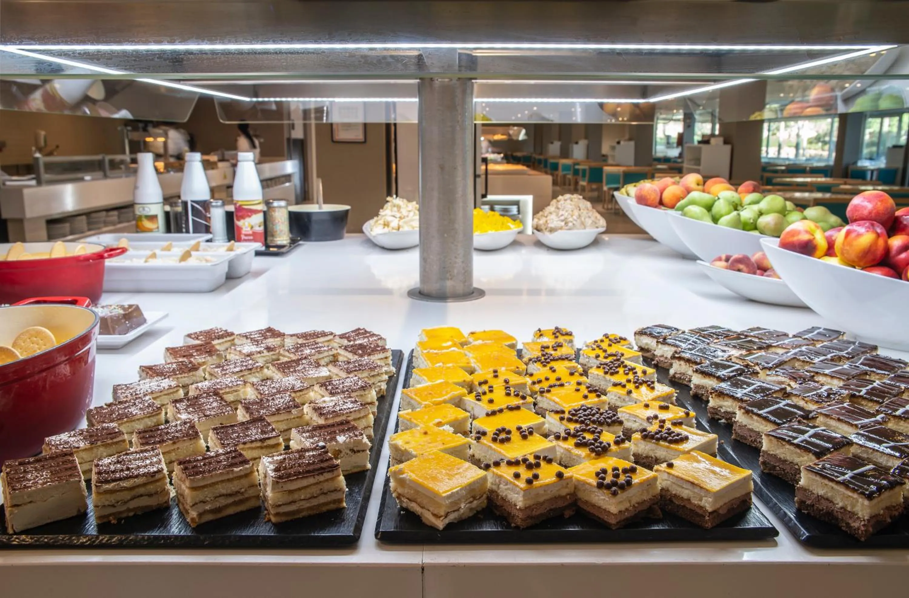 Restaurant/places to eat in Hotel Roquetas El Palmeral by Pierre & Vacances