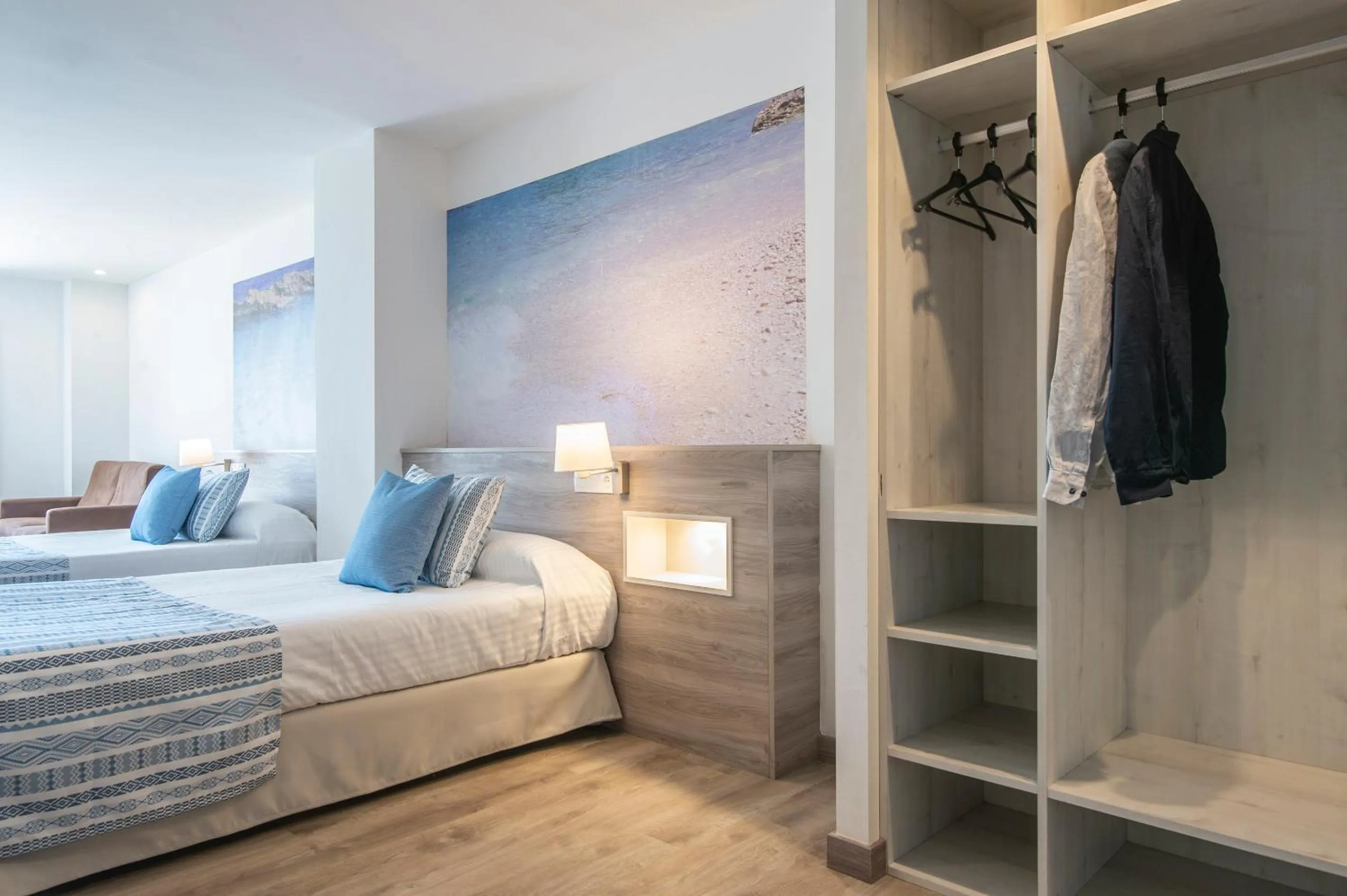 Bedroom, Bed in Hotel Roquetas El Palmeral by Pierre & Vacances