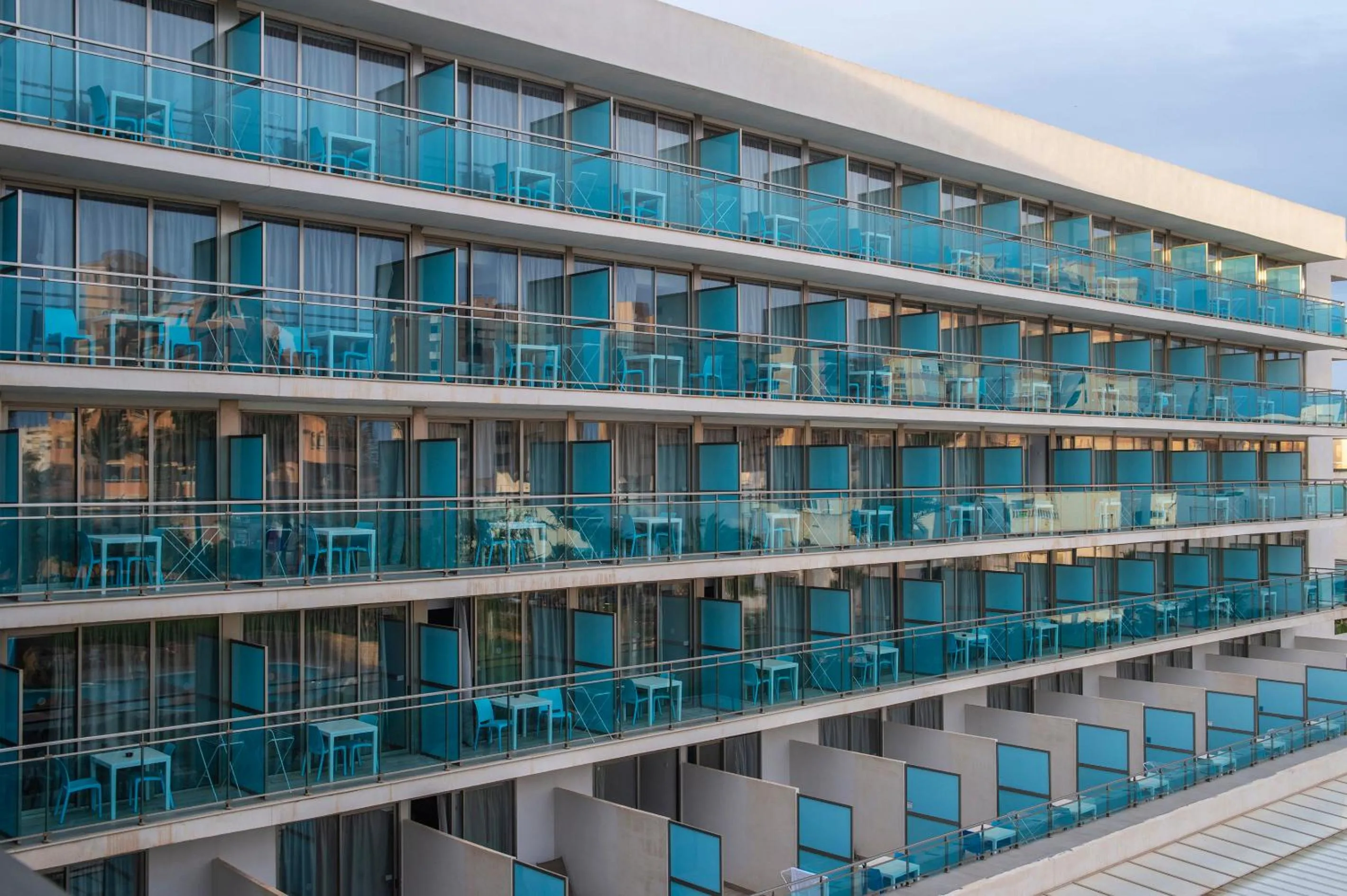 Facade/entrance in Hotel Roquetas El Palmeral by Pierre & Vacances