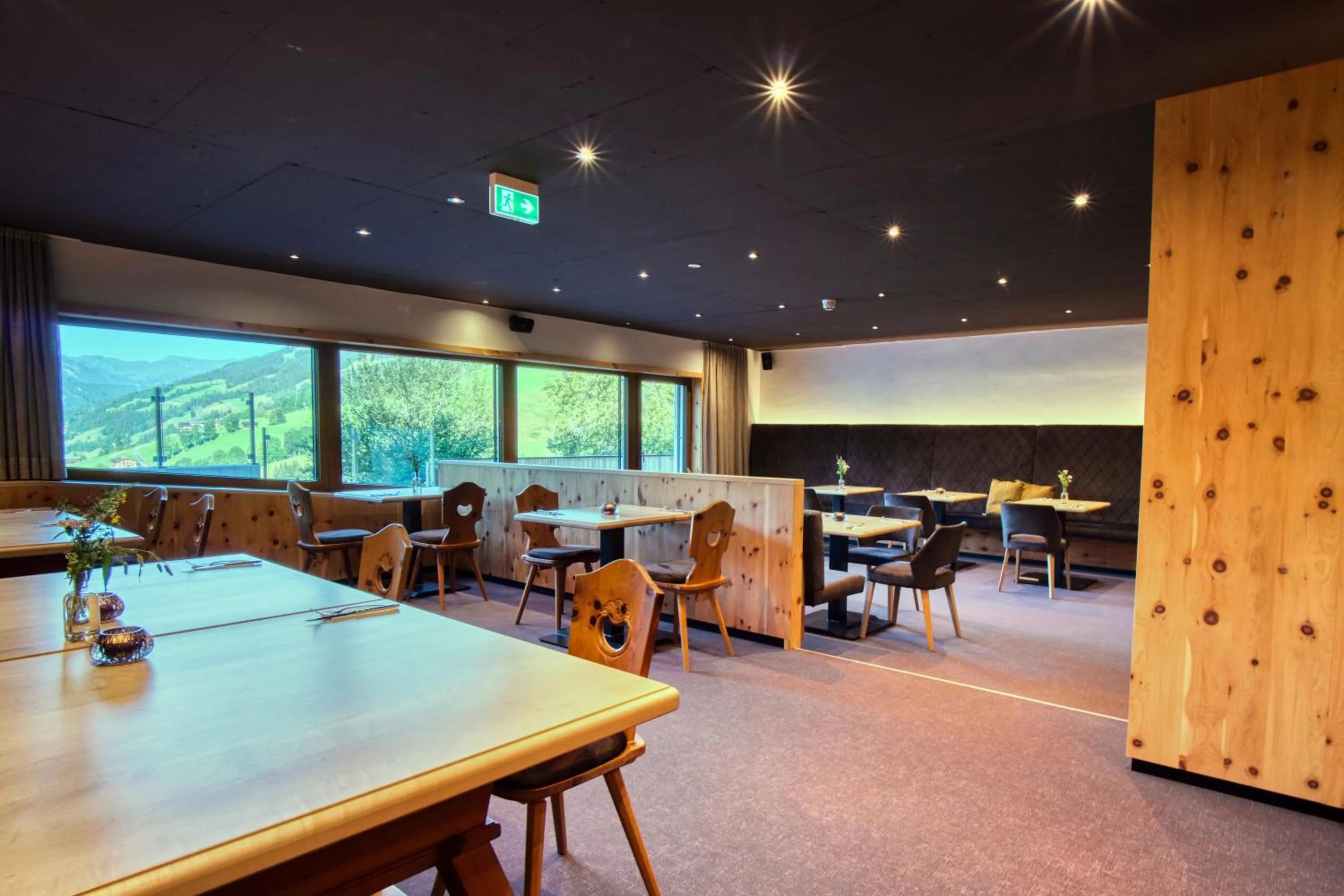 Restaurant/places to eat in Landhaus Saalbach - Ski in & out