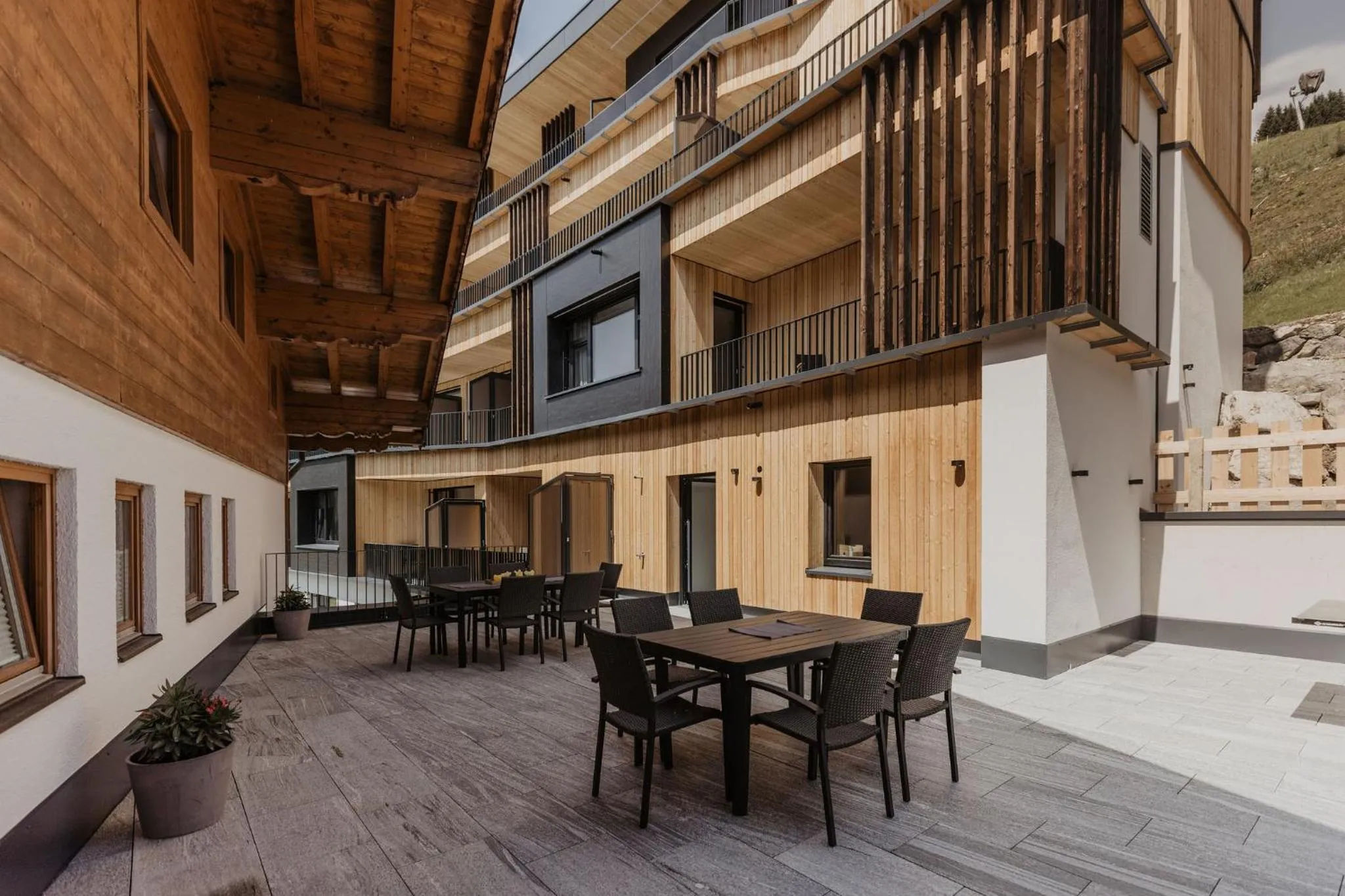 Patio in Landhaus Saalbach - Ski in & out