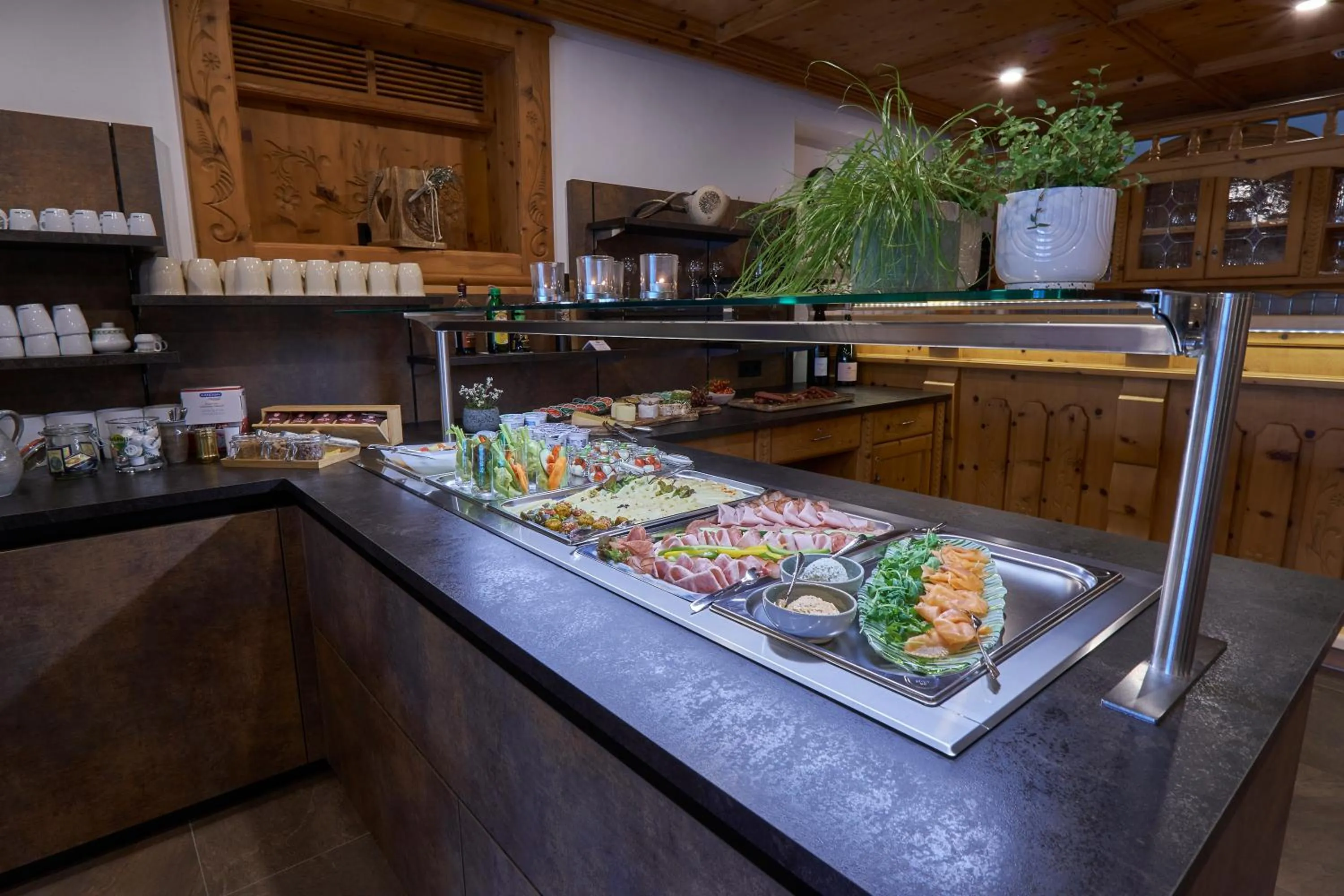 Restaurant/places to eat in Landhaus Saalbach - Ski in & out