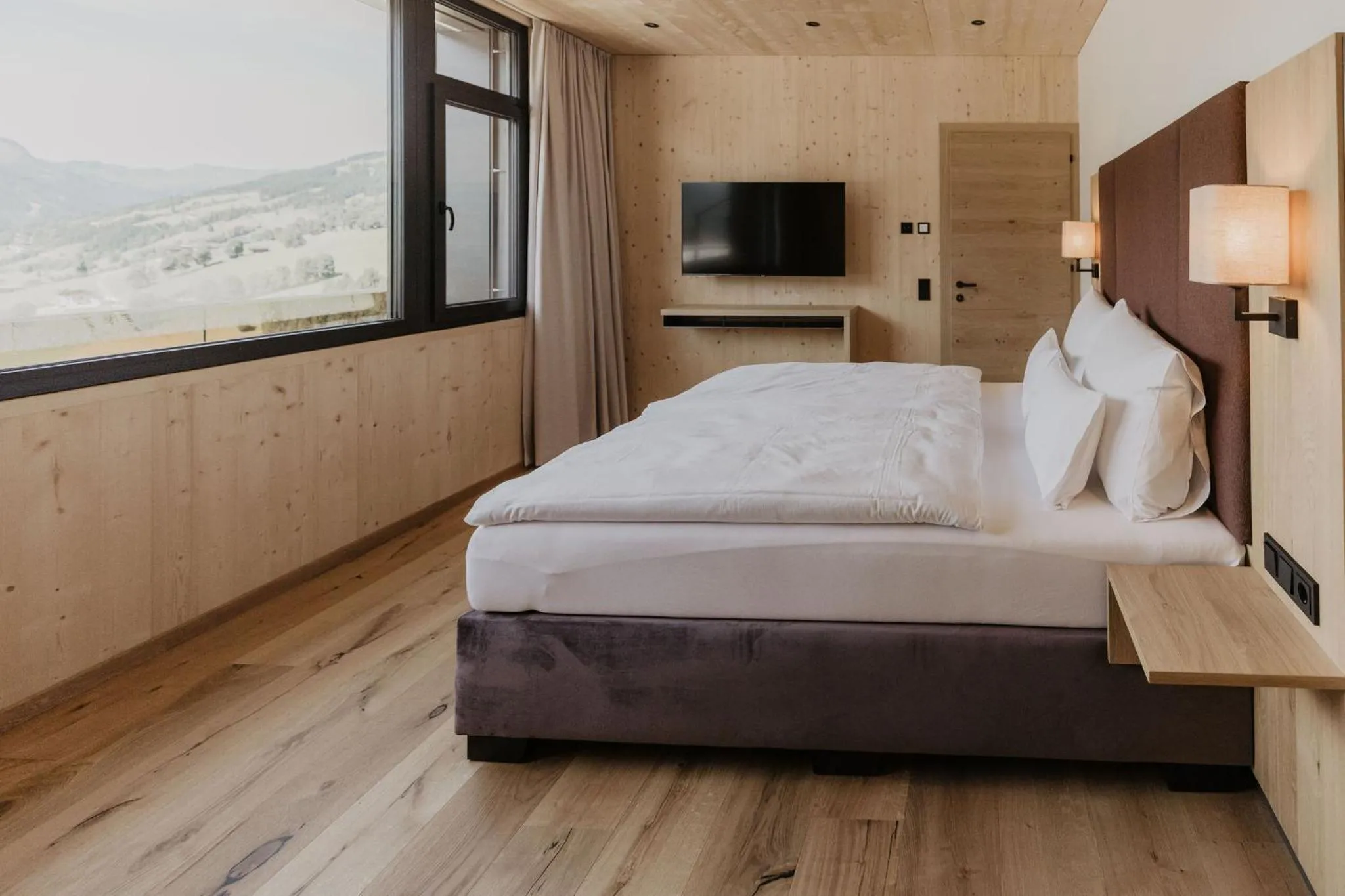 Bed in Landhaus Saalbach - Ski in & out
