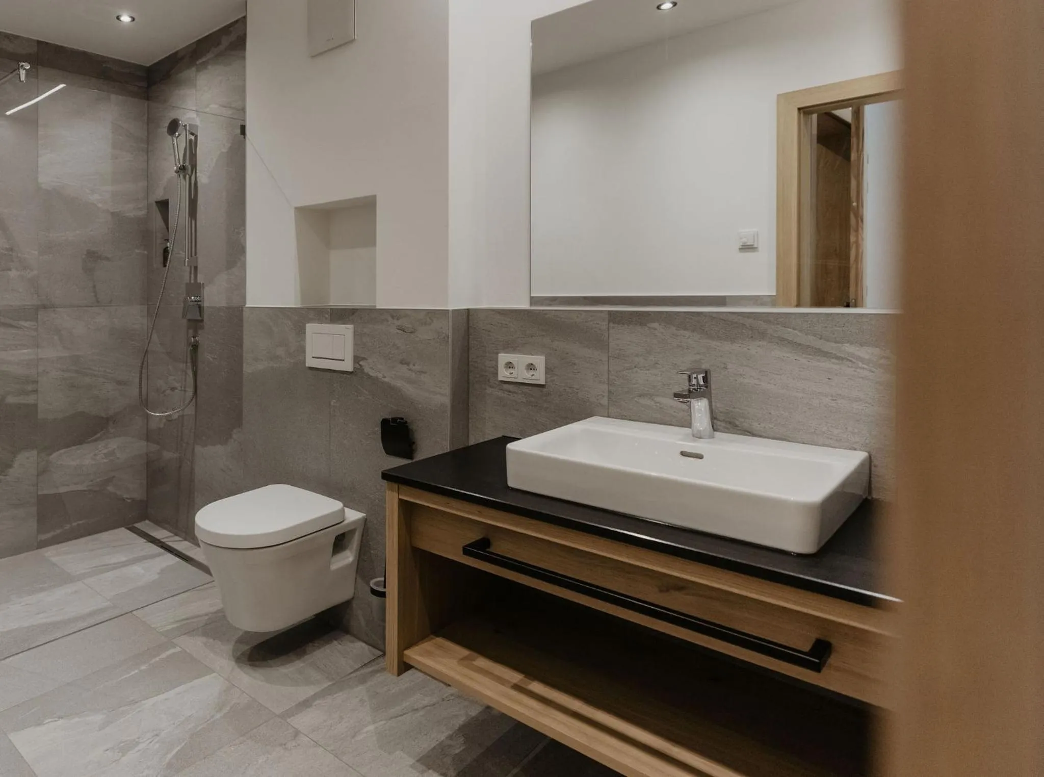 Shower in Landhaus Saalbach - Ski in & out