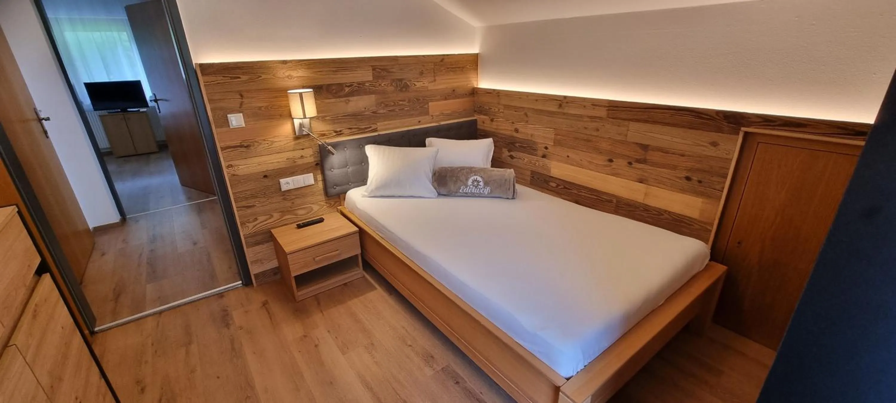 Bed in Hotel Gasthof Edelweiß