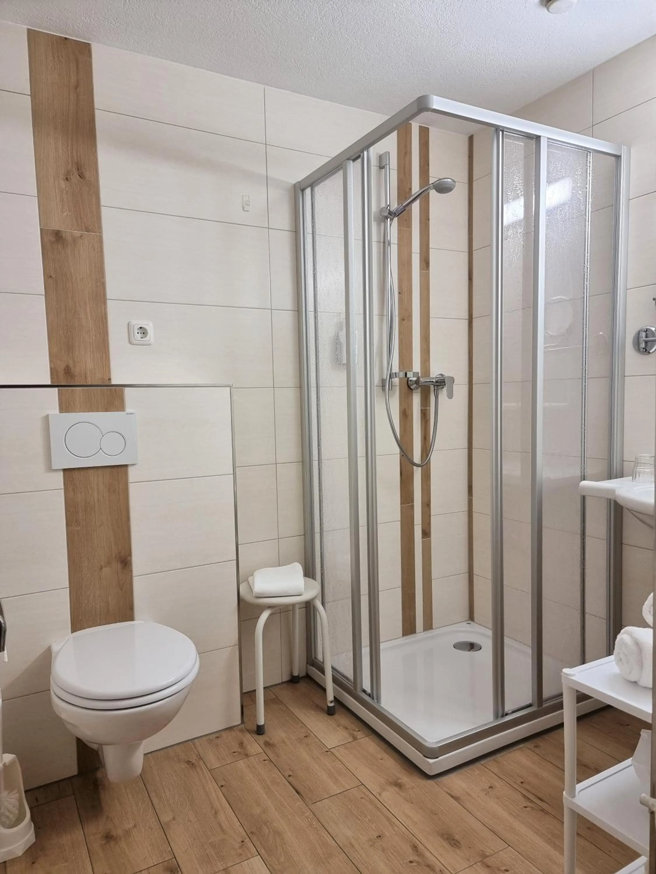 Bathroom in Hotel Gasthof Edelweiß