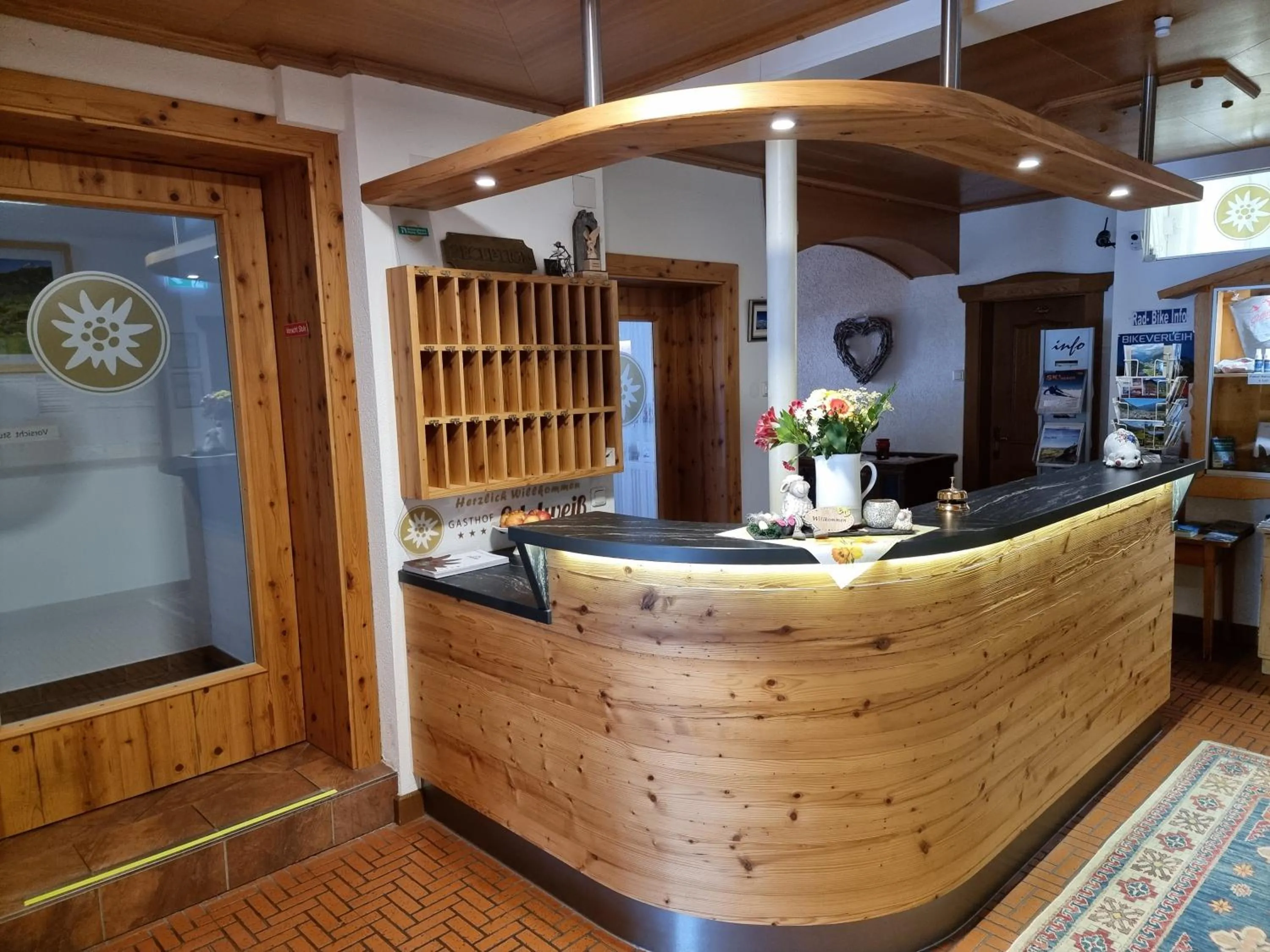 Lobby or reception in Hotel Gasthof Edelweiß