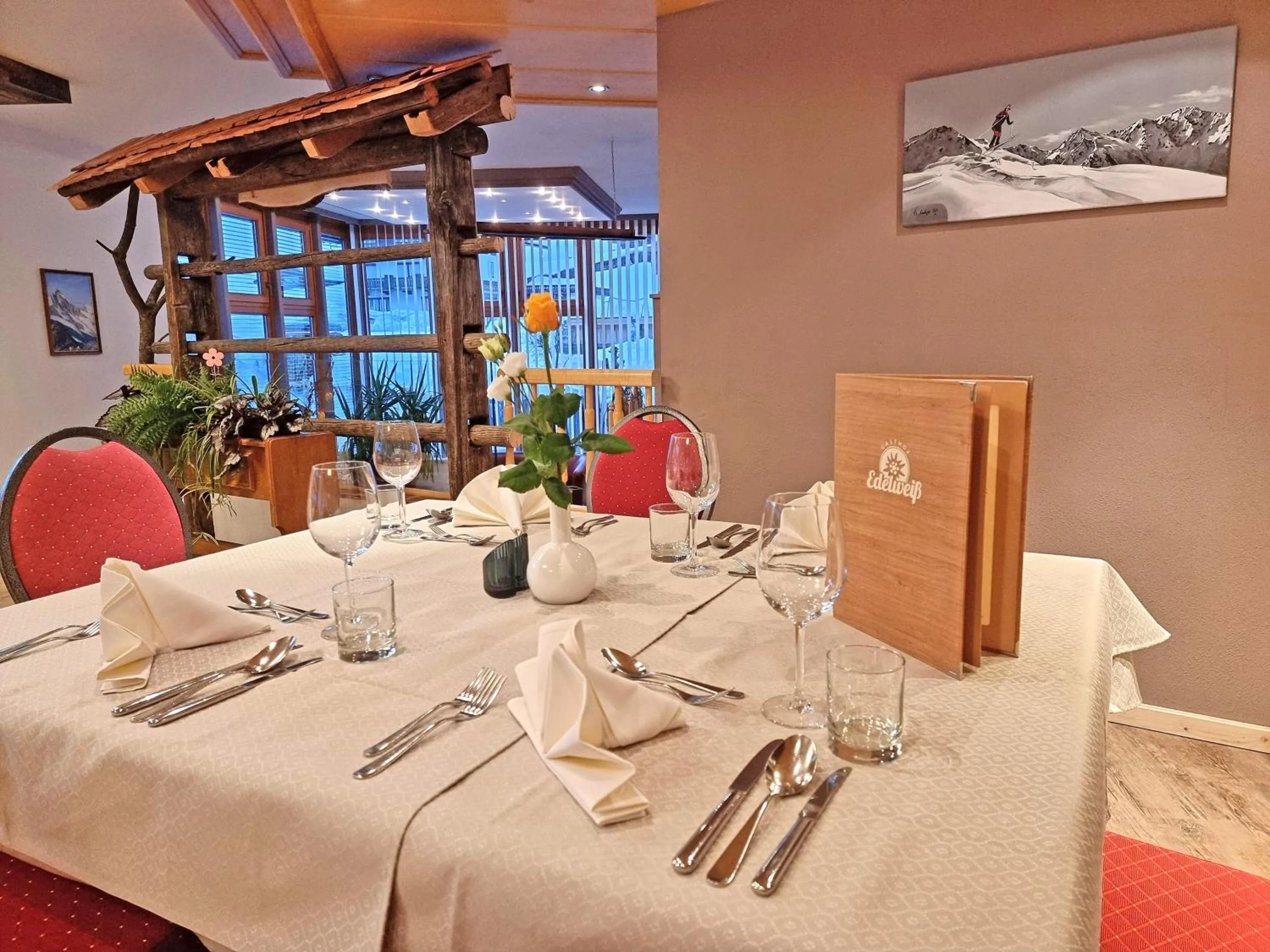 Restaurant/places to eat in Hotel Gasthof Edelweiß