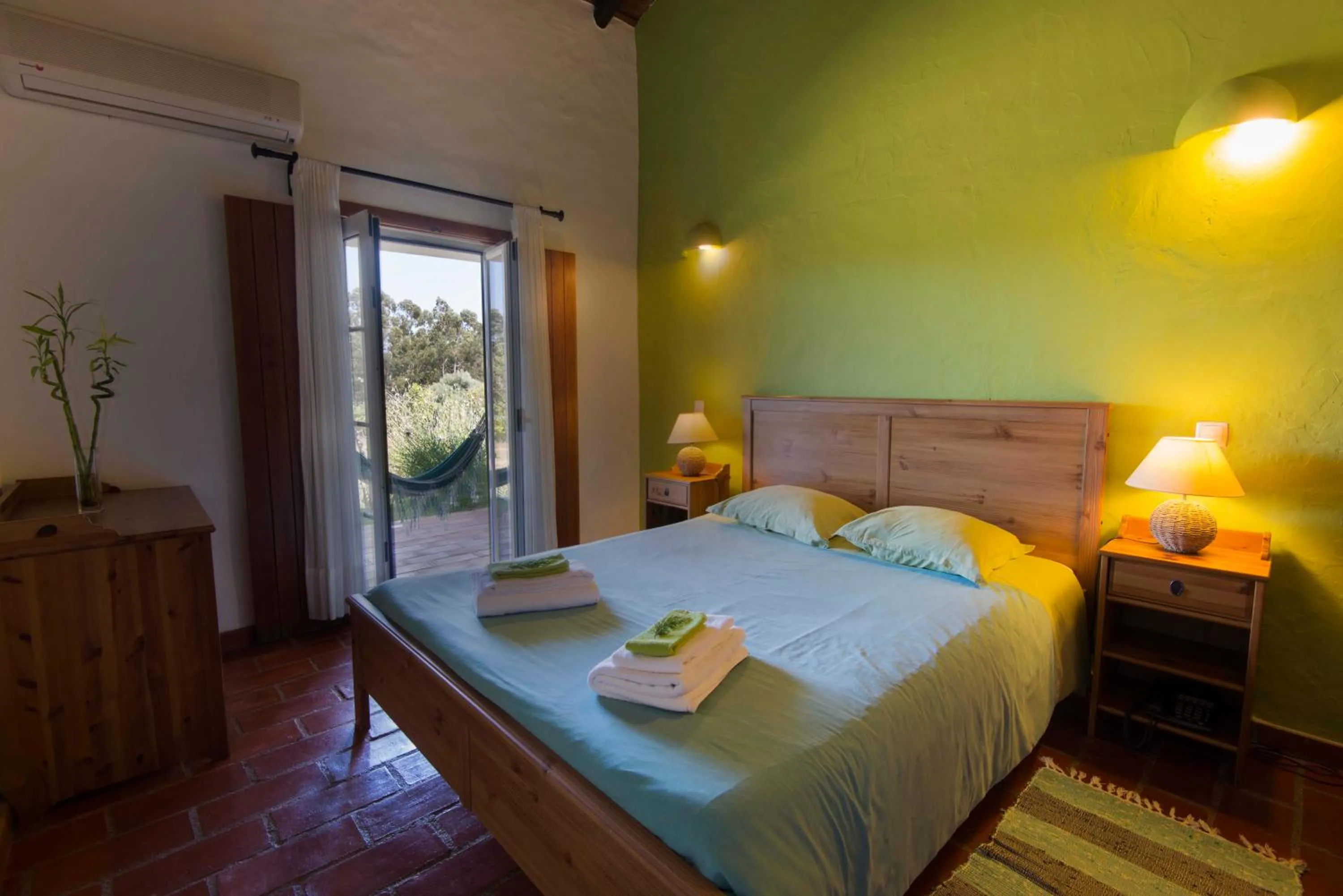 Bedroom, Bed in Herdade Do Freixial - Turismo Rural