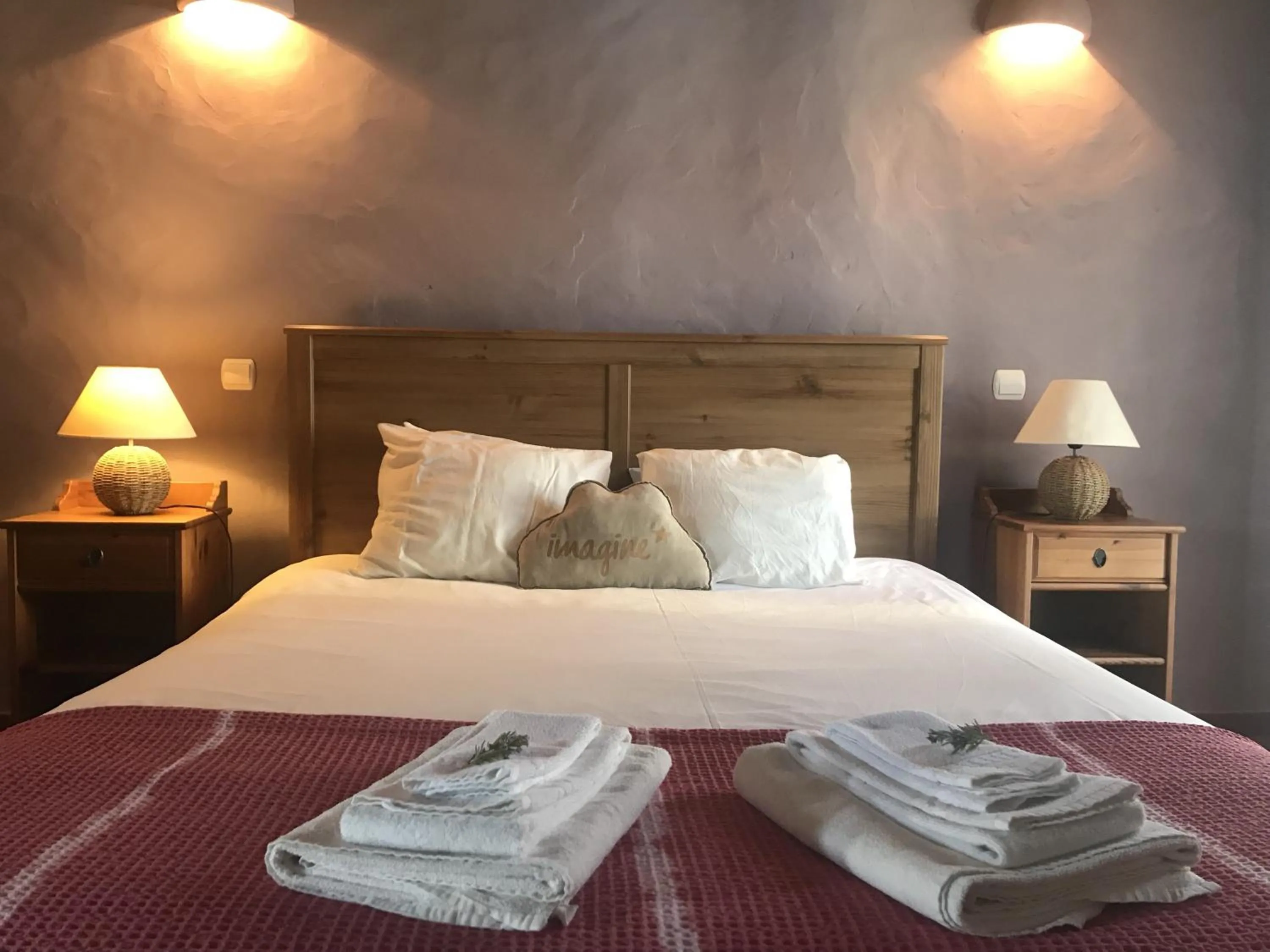 Bedroom, Bed in Herdade Do Freixial - Turismo Rural