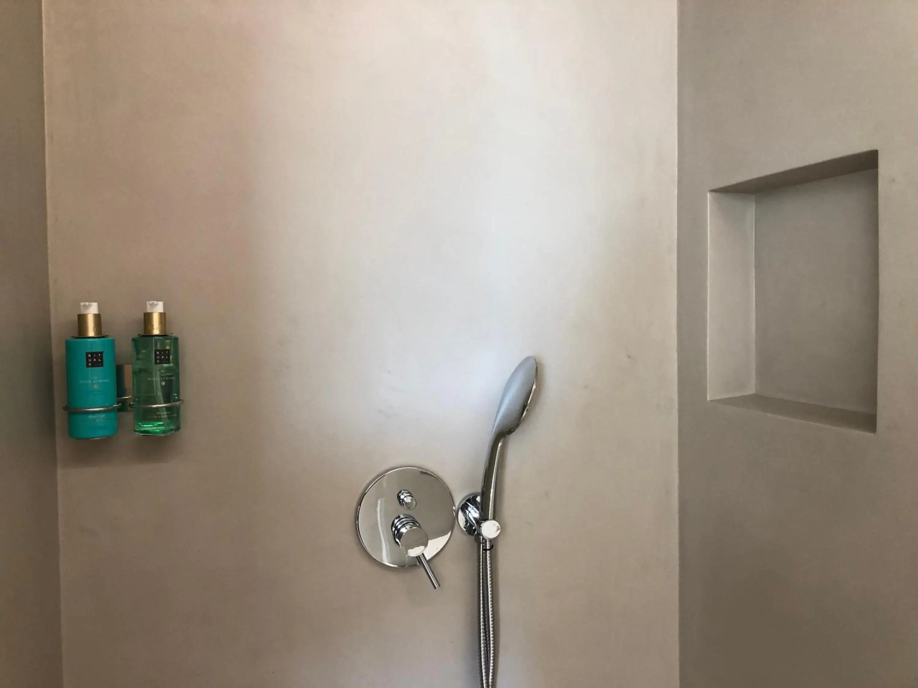 Shower in Herdade Do Freixial - Turismo Rural
