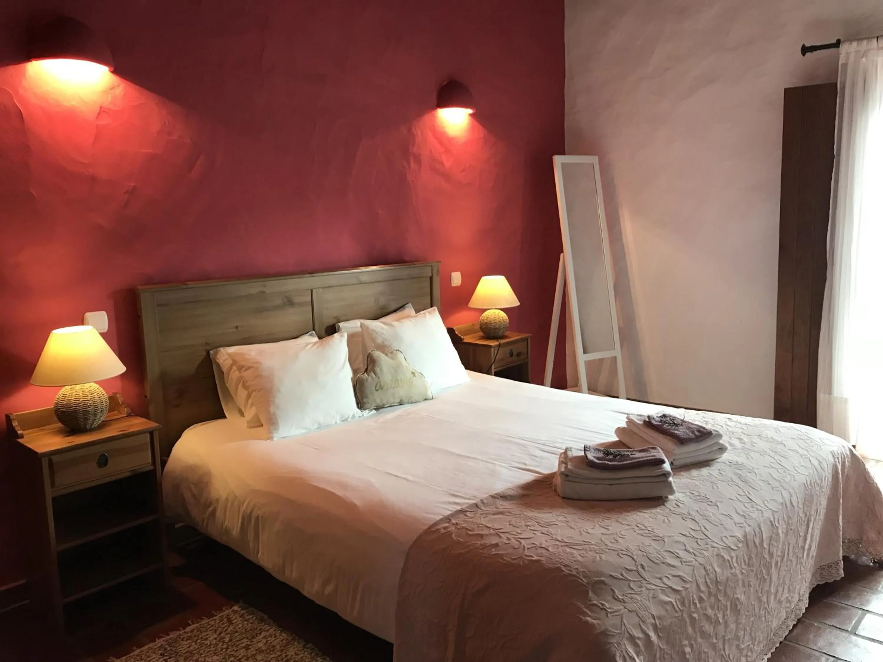 Bedroom, Bed in Herdade Do Freixial - Turismo Rural