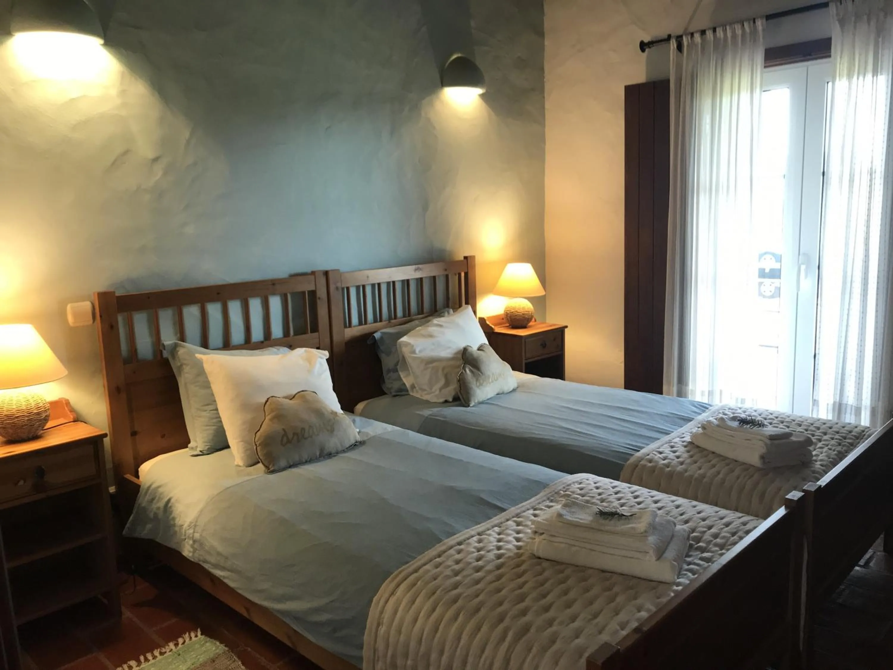 Bedroom, Bed in Herdade Do Freixial - Turismo Rural