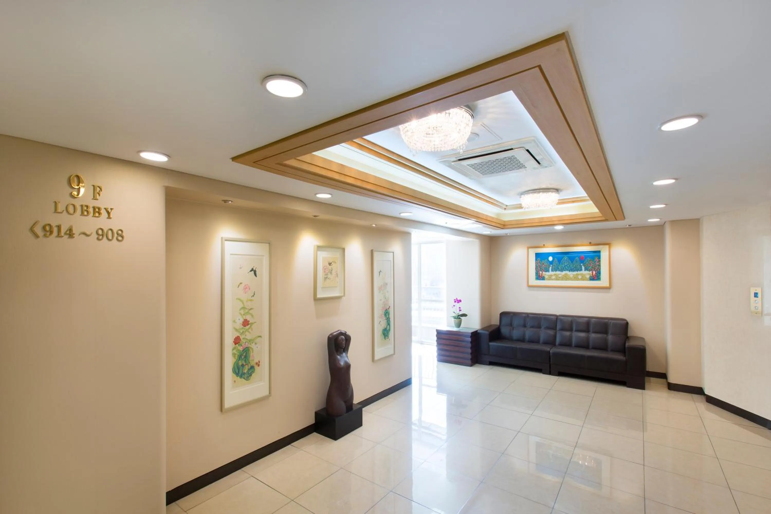 Lobby or reception in Libero Hotel